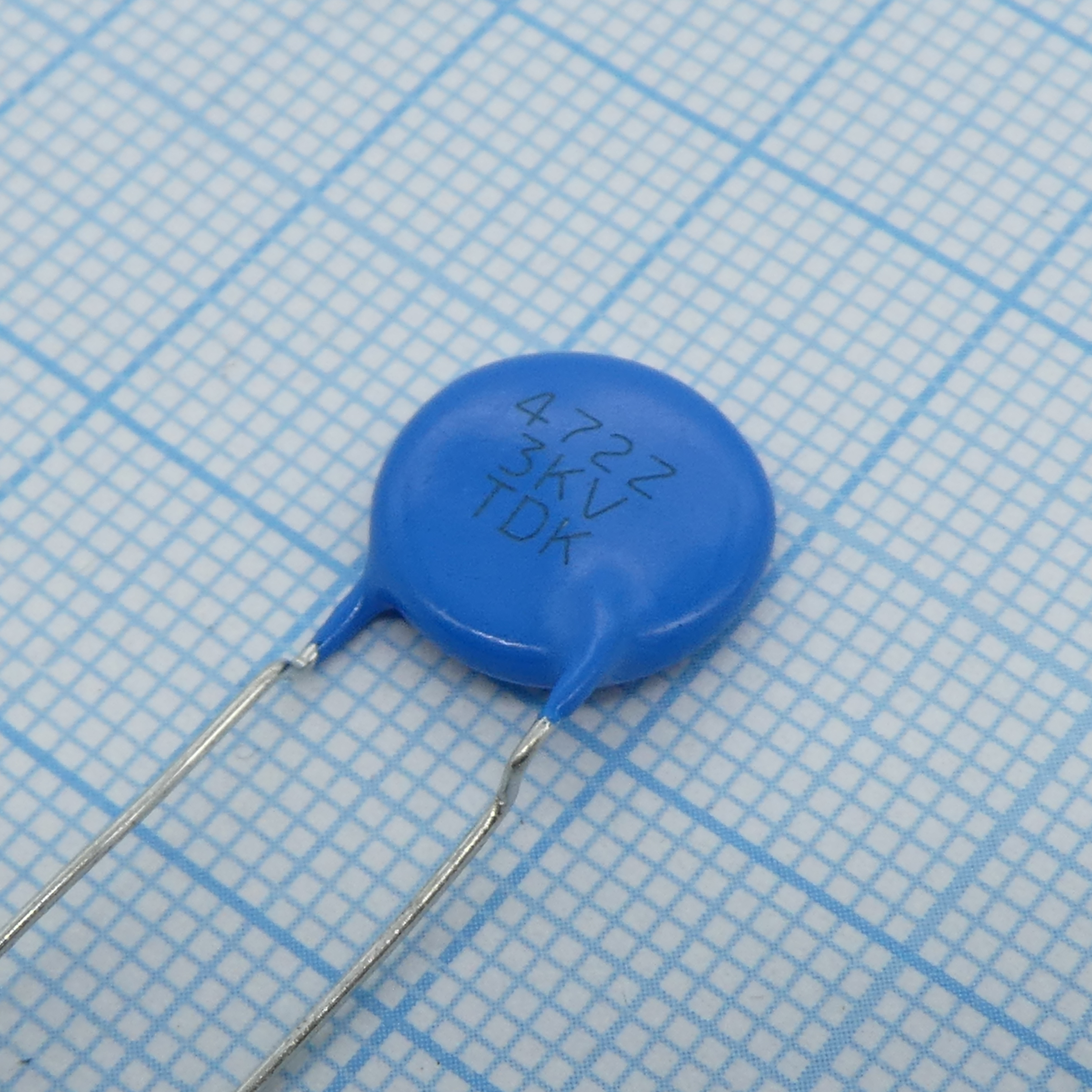 3kV 4700pF 10% E(+20/-55)