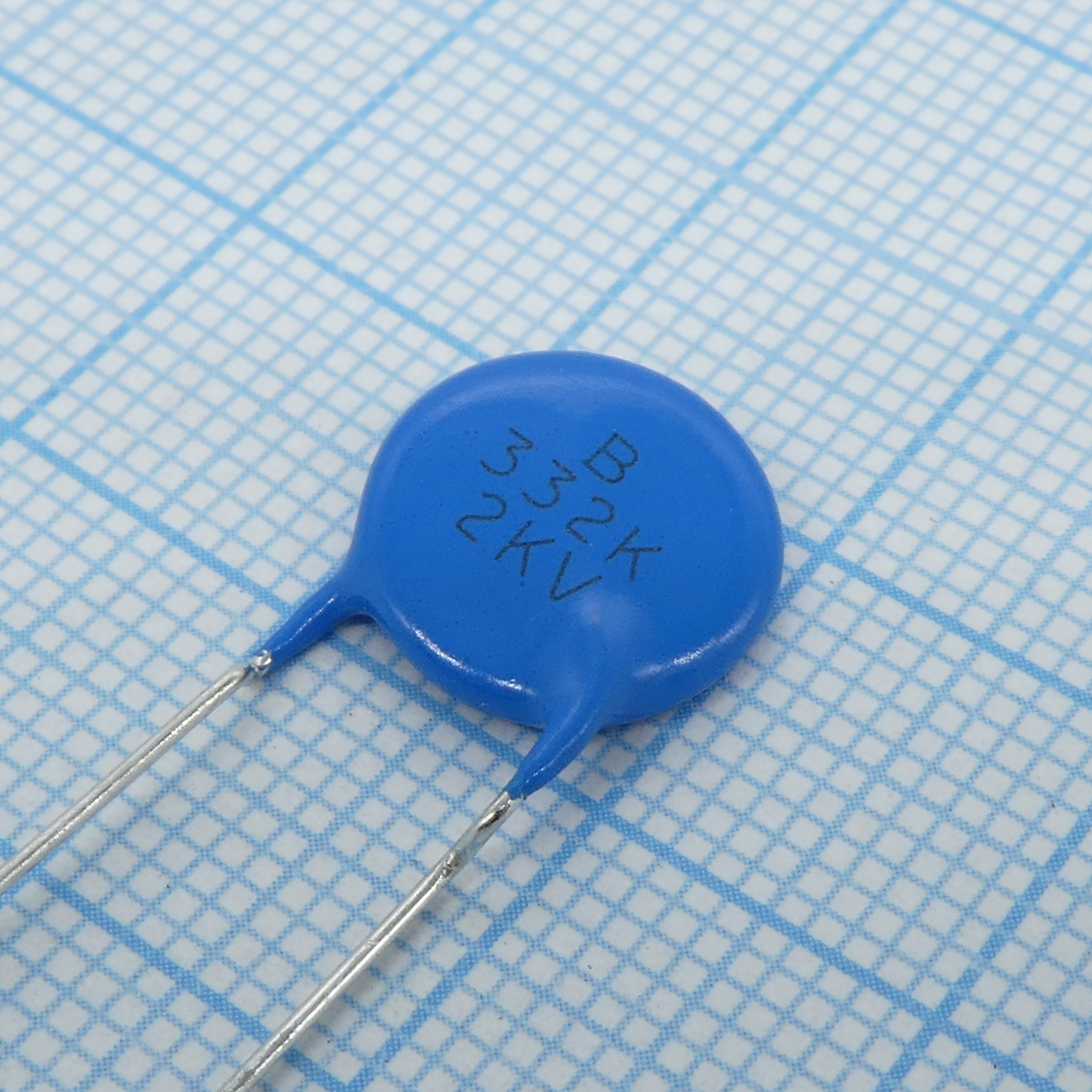 2kV 3300pF ±10% B(±10)