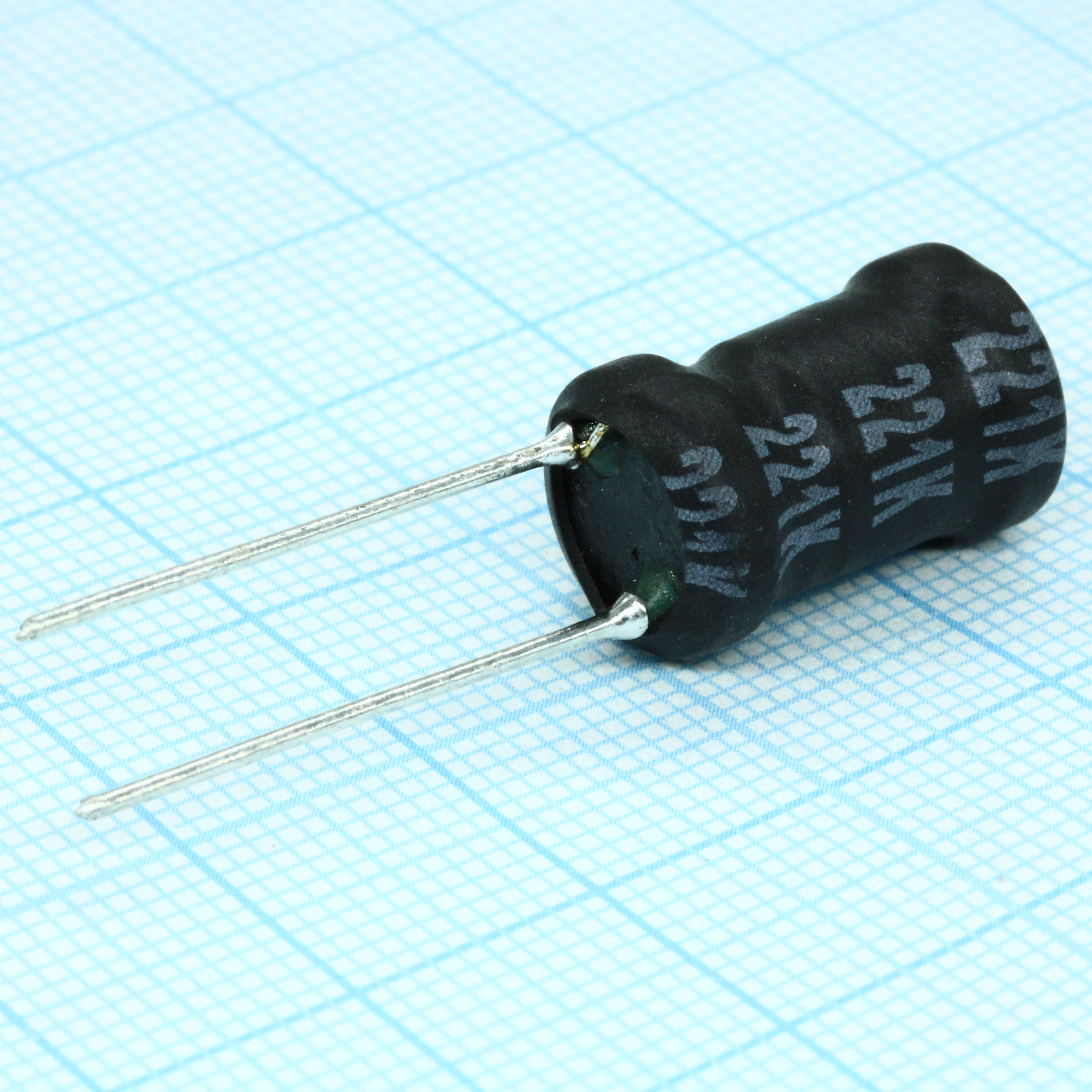 Радиальная индуктивность 220uH 2A 200mOhm DCR p=6.5mm