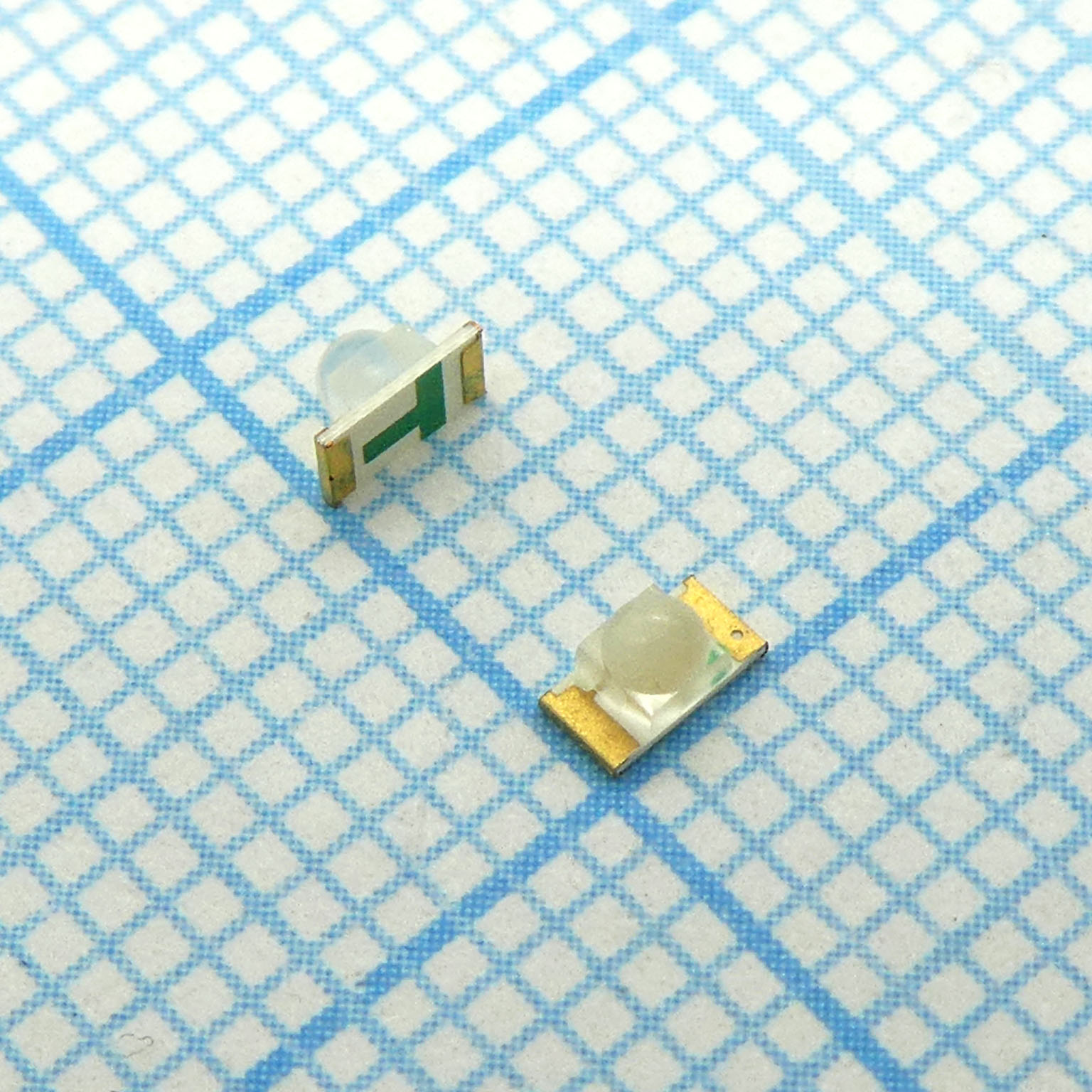 Светодиод smd 3,2х1,6мм/зеленый/525нм/1300-2300мкд/прозрачный/35°