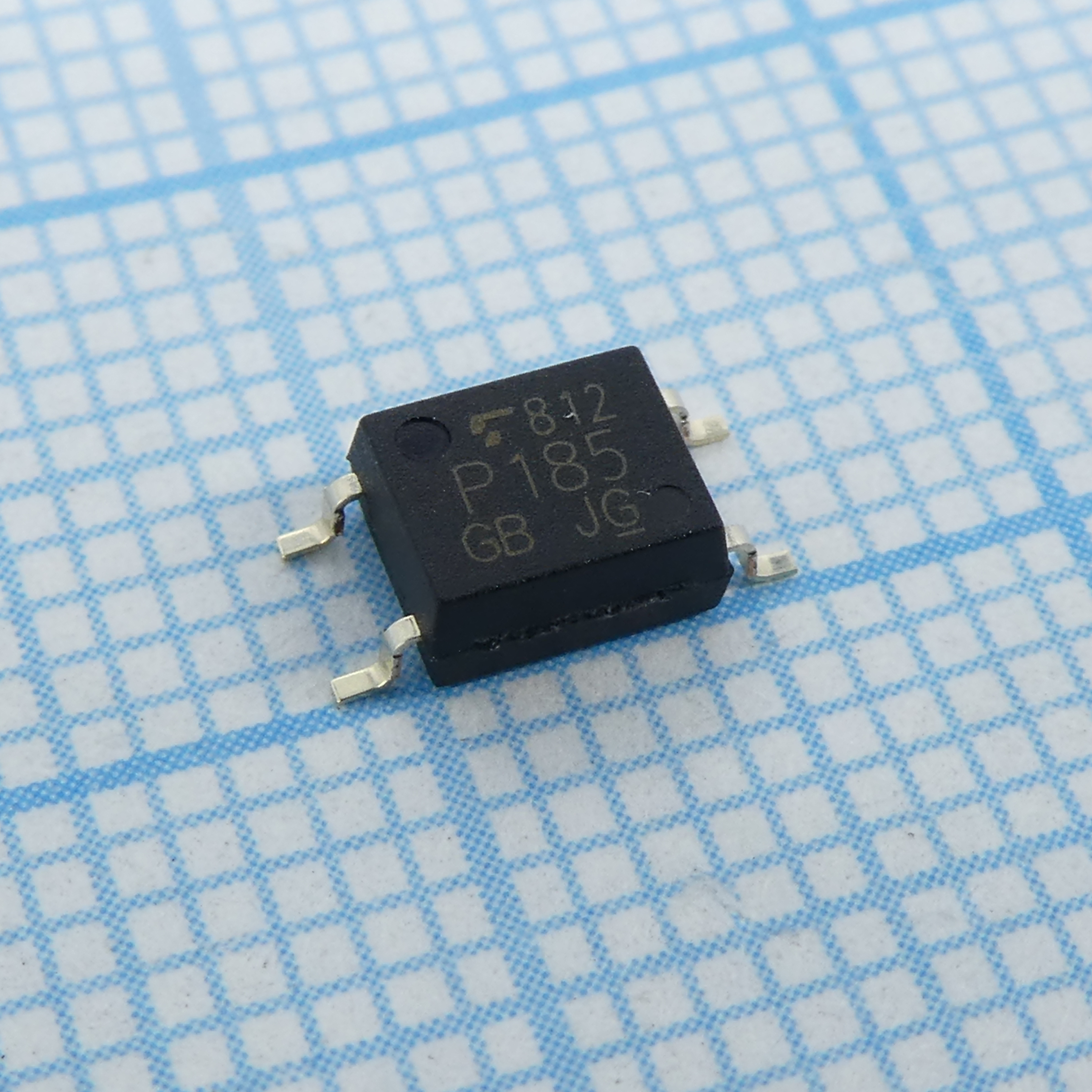 Оптопара с транзисторным выходом x1 3.75kV 80V 0.05A 0.15W 100...600% -55...+110C NBC