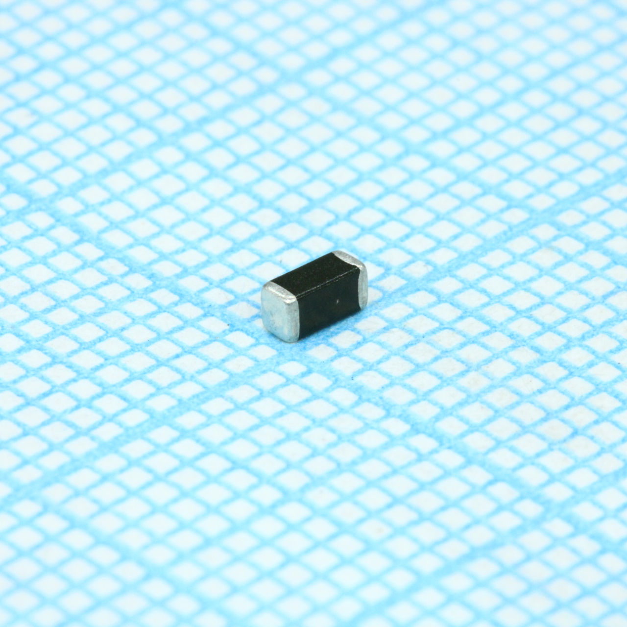 SMD варистор 1206 40Vac/56Vdc 100A  68V(1mA), 8мВт, стандартн. серия, лента в катушке (SIOV-CT1206K40G)