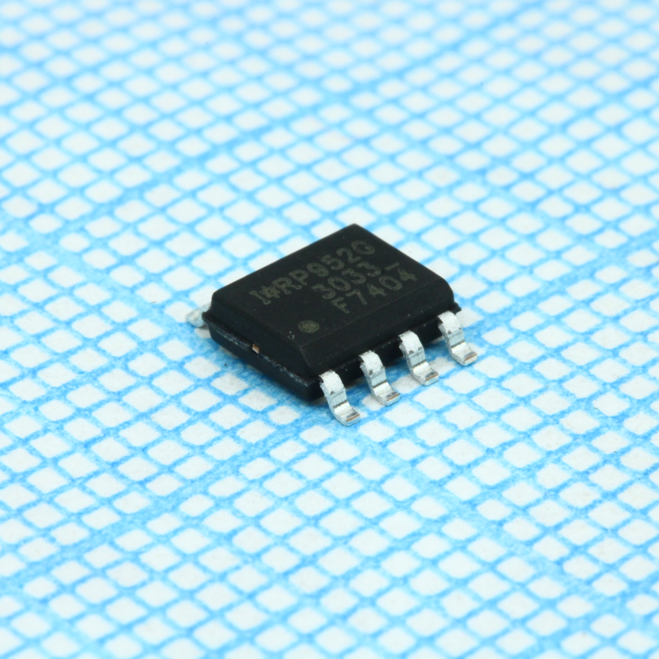 Транзистор полевой MOSFET P-канальный 20В 6.7A