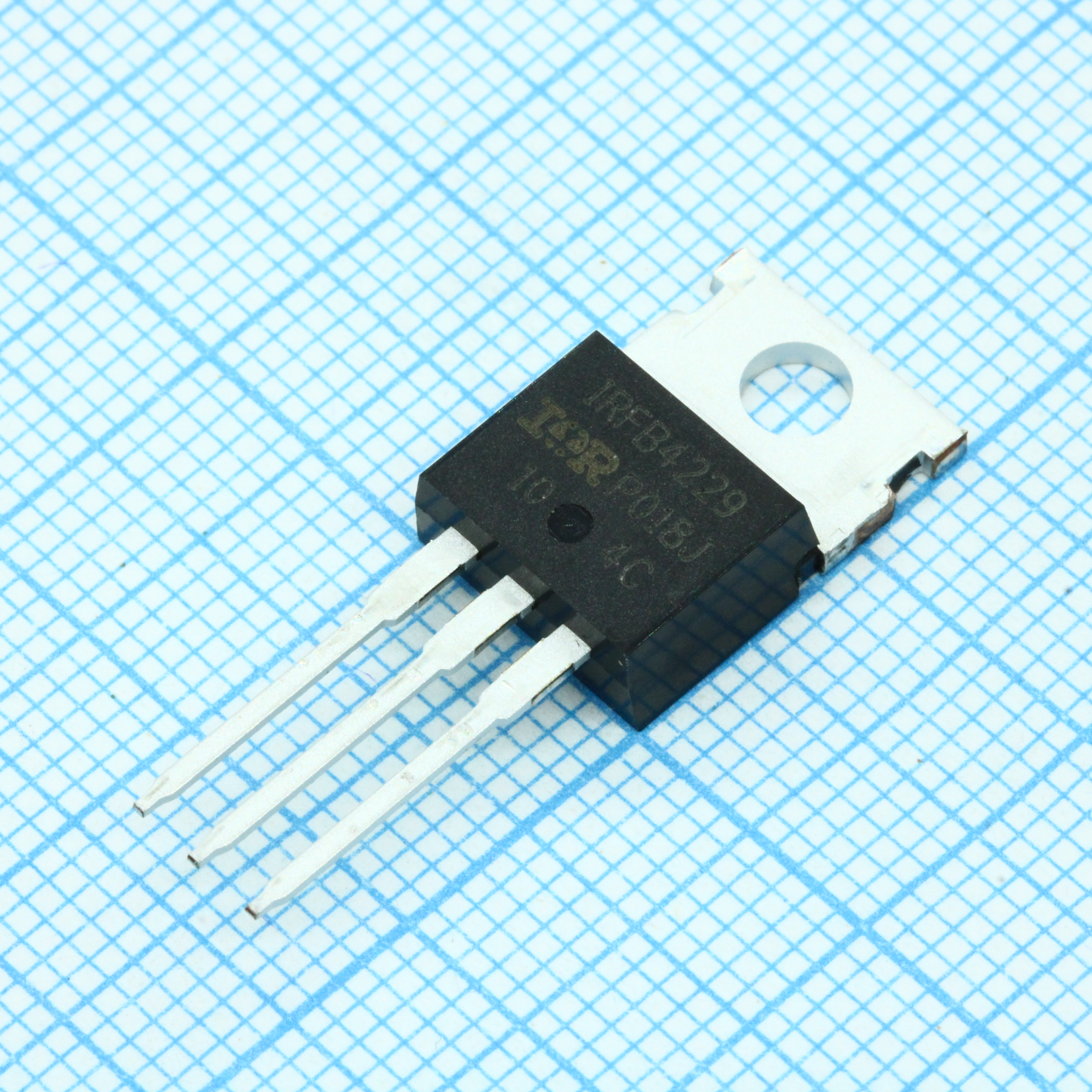 Транзистор полевой MOSFET N-канальный 250В 46А 330Вт