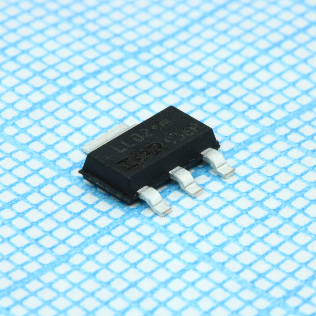 Транзистор полевой MOSFET N-канальный 55В 3.1А 2.1Вт