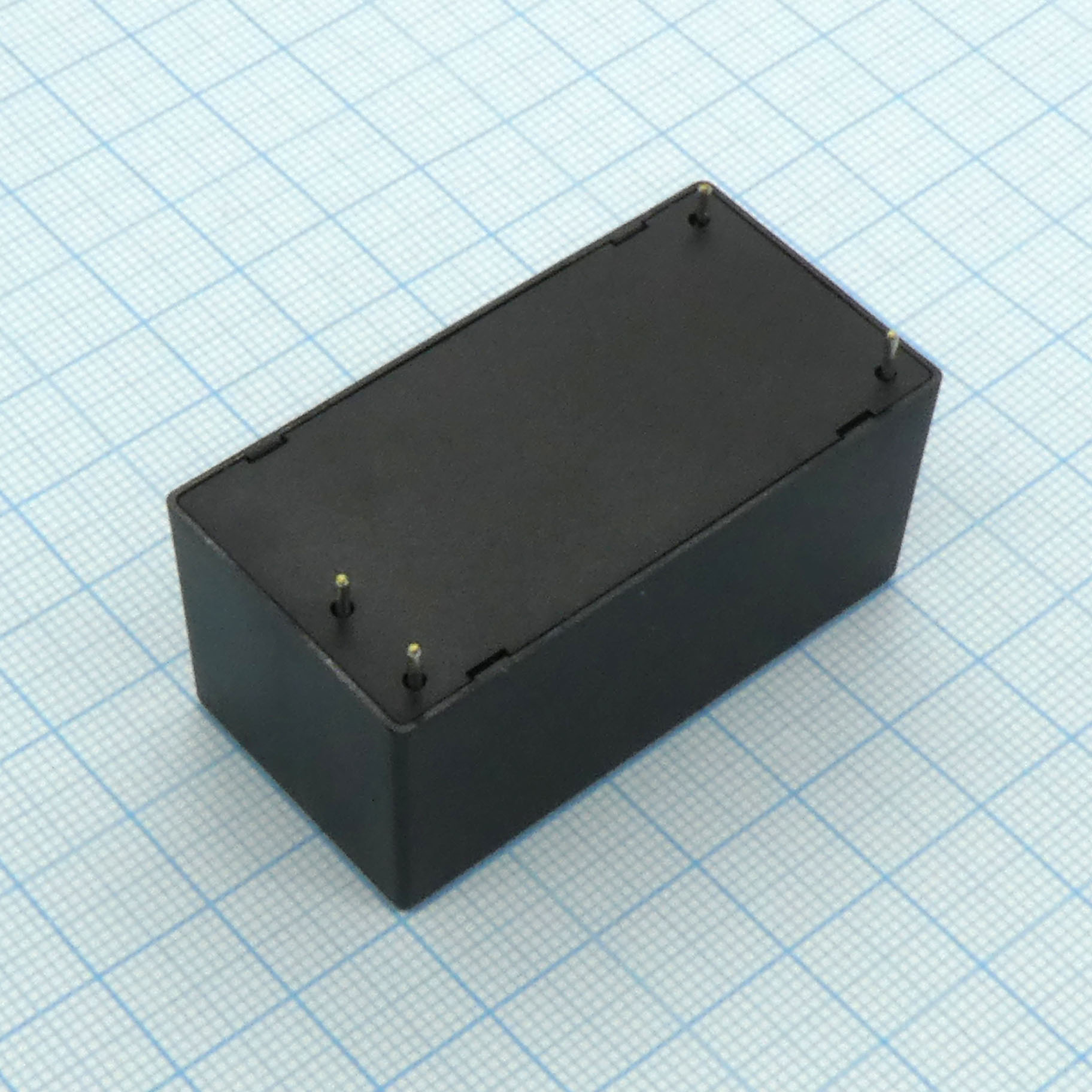 AC-DC, 21.6 Вт, вход 85...264В AC 47...440 Гц, 120...370B DC, выход 12В/1.8А, изоляция 3000В AC, в корпусе на плату 52.4x27x24мм, -30...+70°C