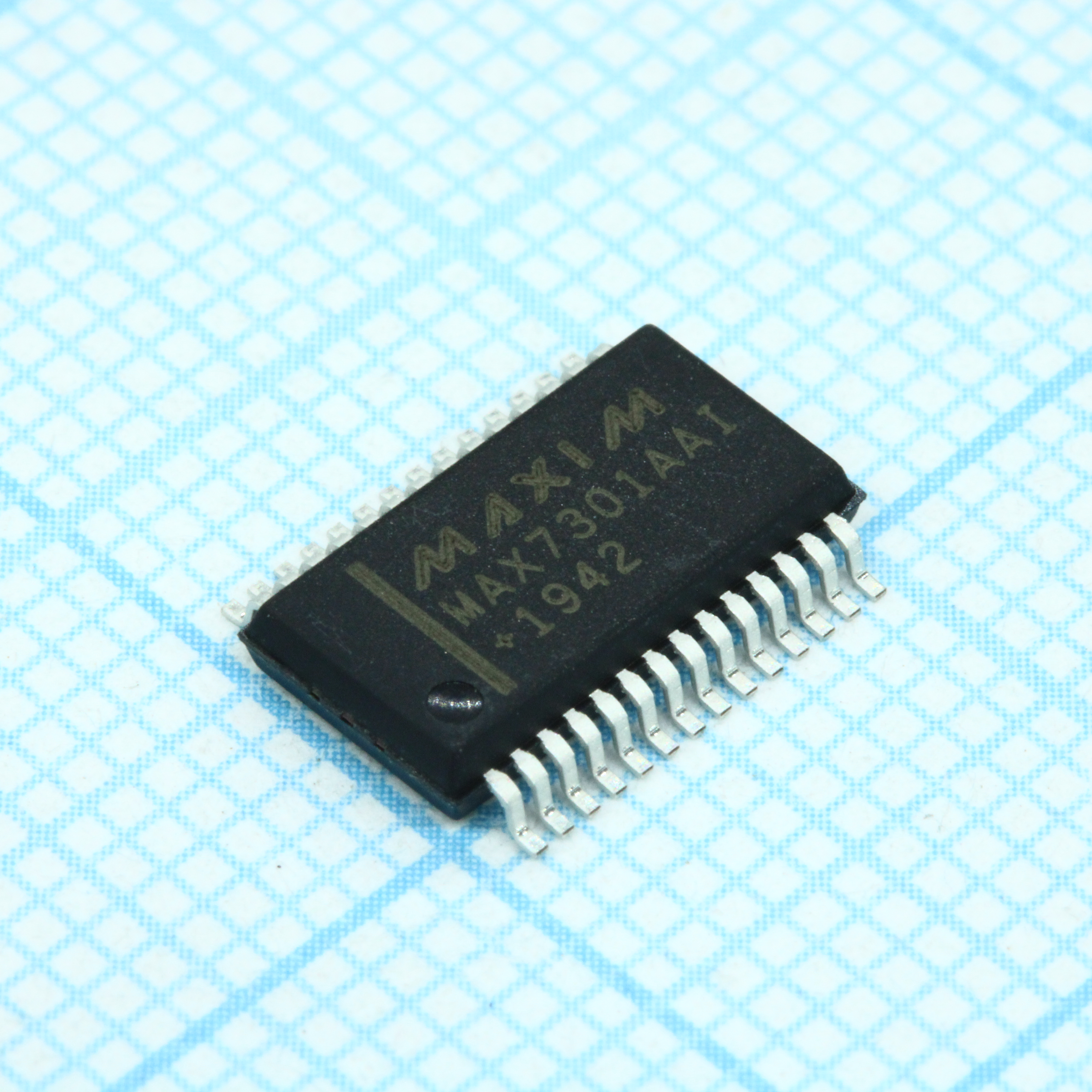 Расширитель шины SPI 20B 28SSOP
