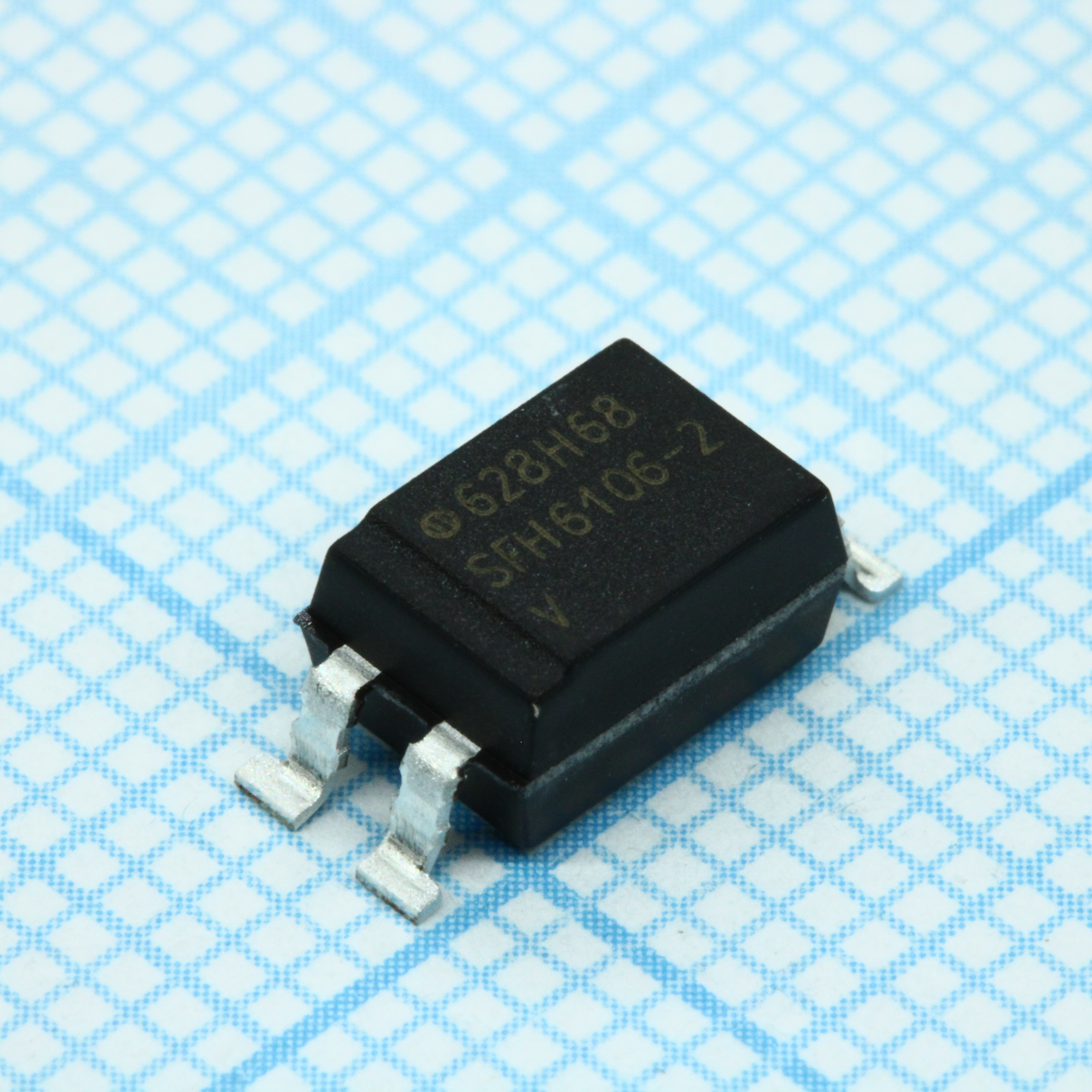 Оптоизолятор 5.3кВ транзисторный выход 4-SMD