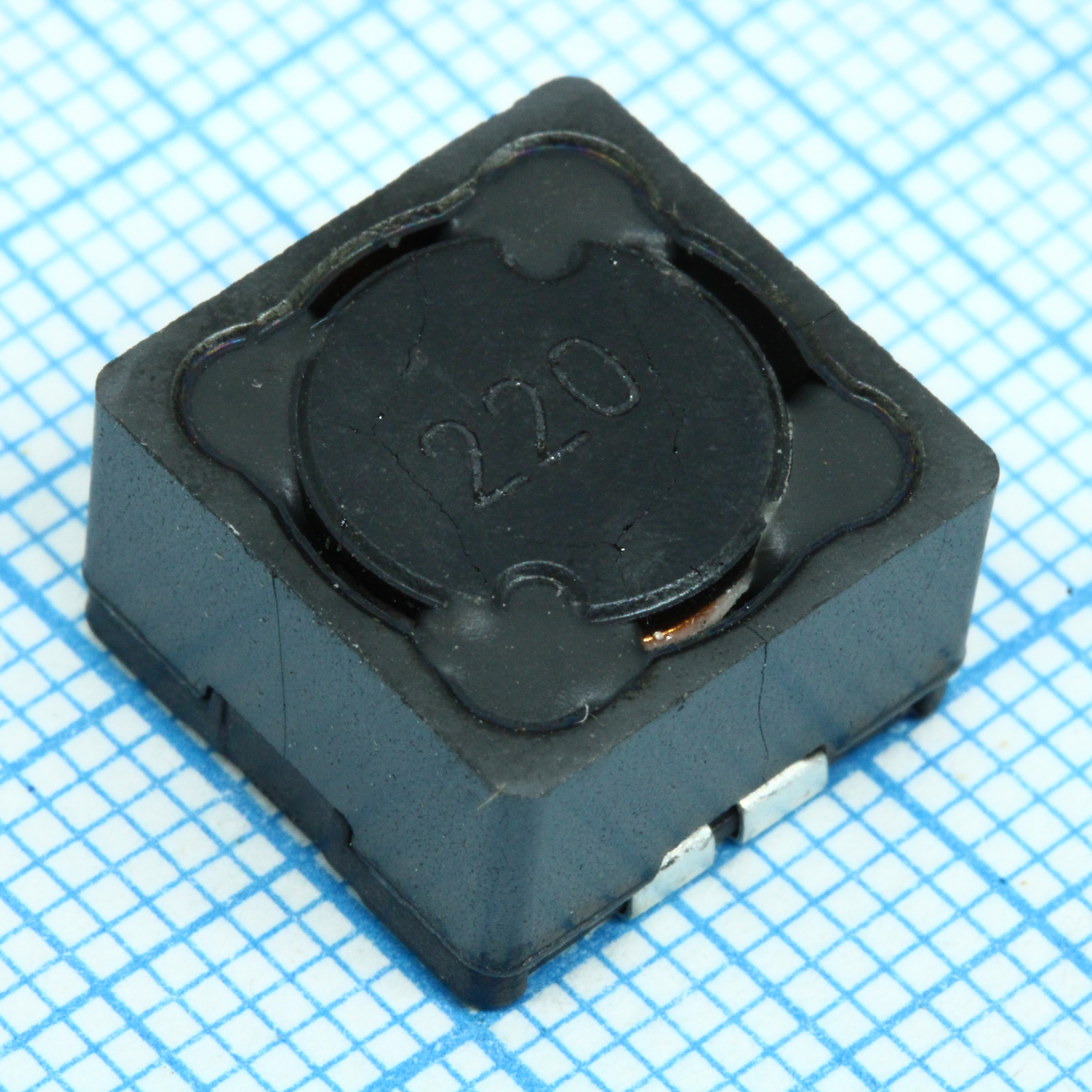 SMD индуктивность проволочная, на ферритовом сердечнике, экранированная 22uH 20% 1KHz 23Q-Factor Ferrite 3.5A 43mOhm