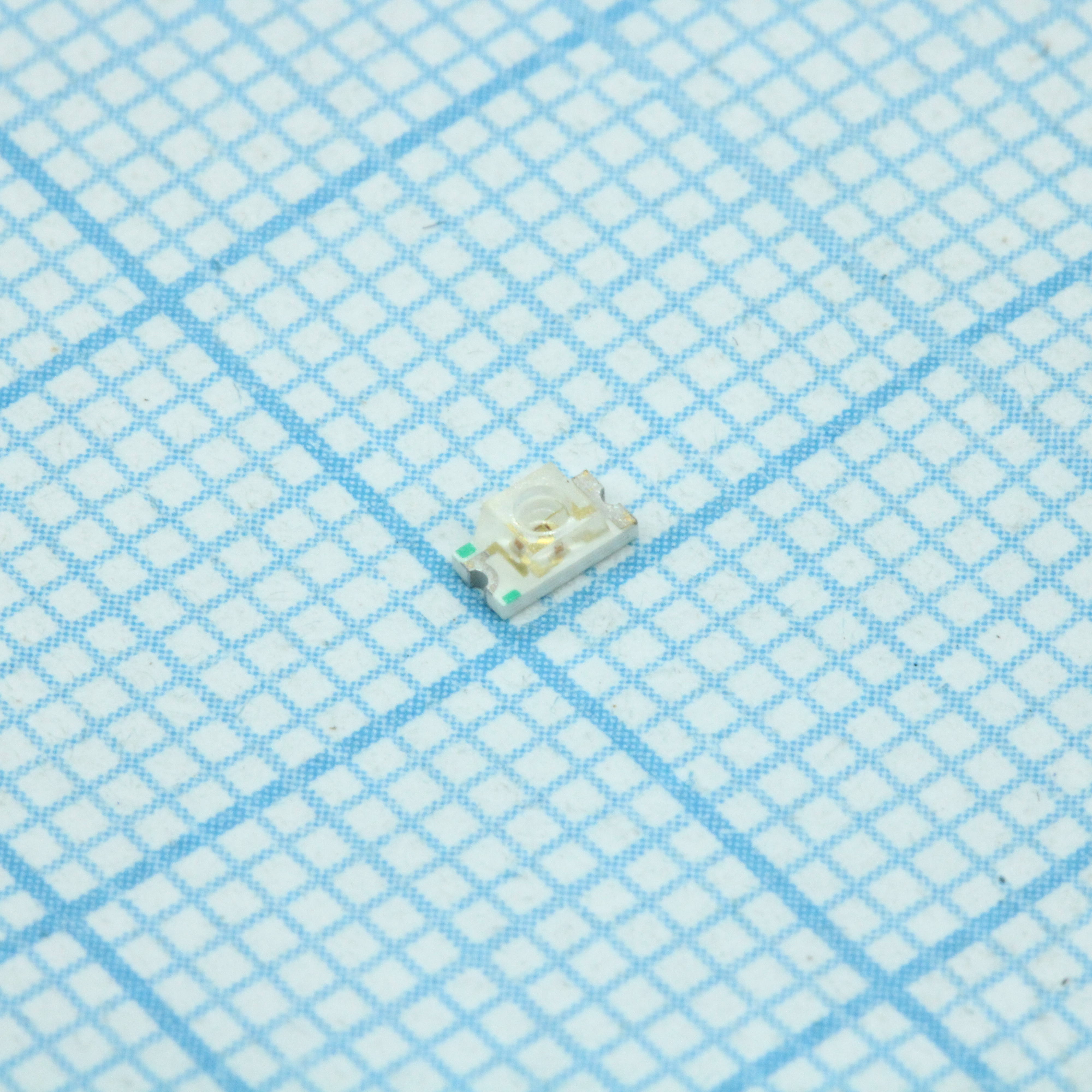 Светодиод smd 3х1,5мм/зеленый/568нм/8-18мкд/прозрачный/70°