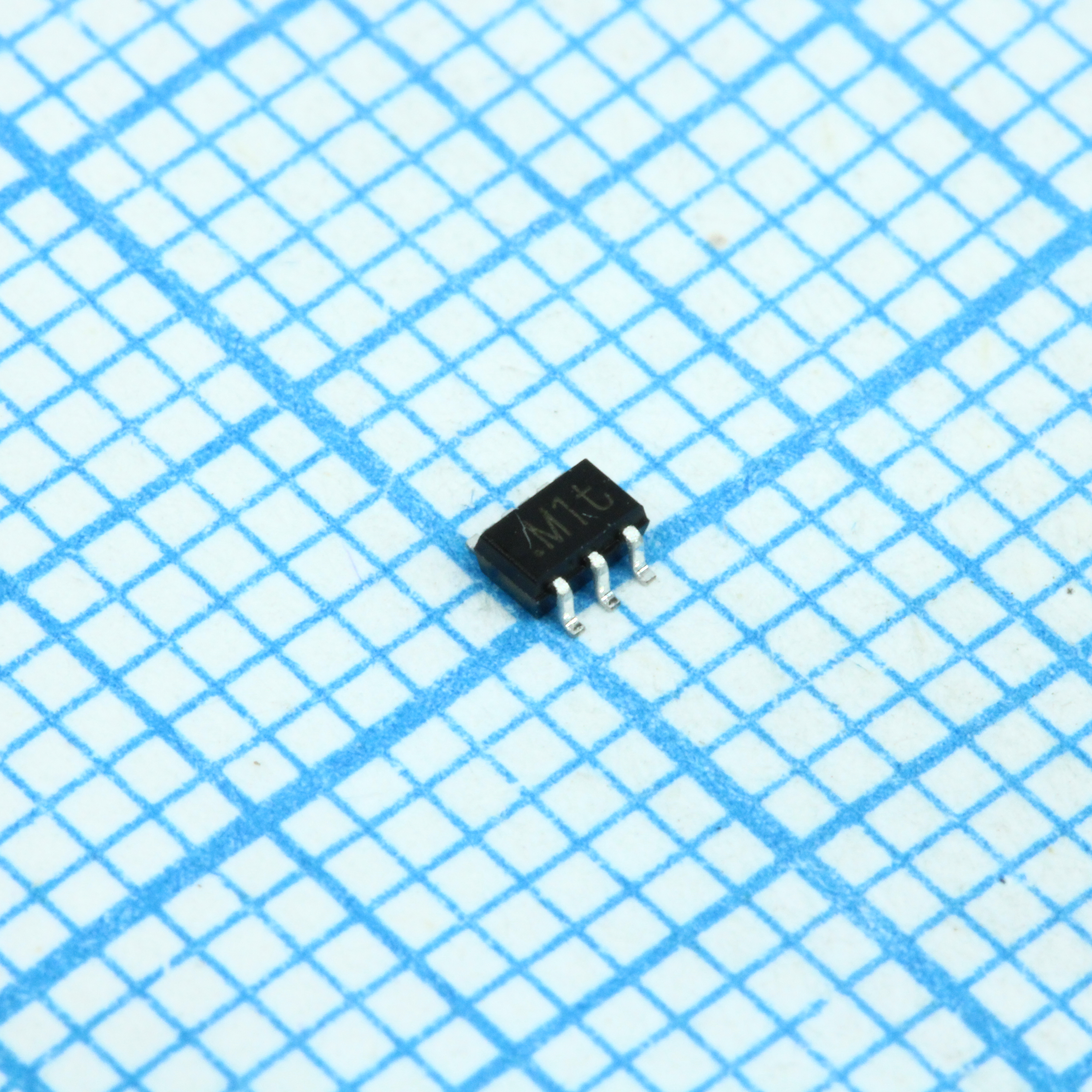 Биполярный транзистор NPN/NPN, 45 В, 0.1 А