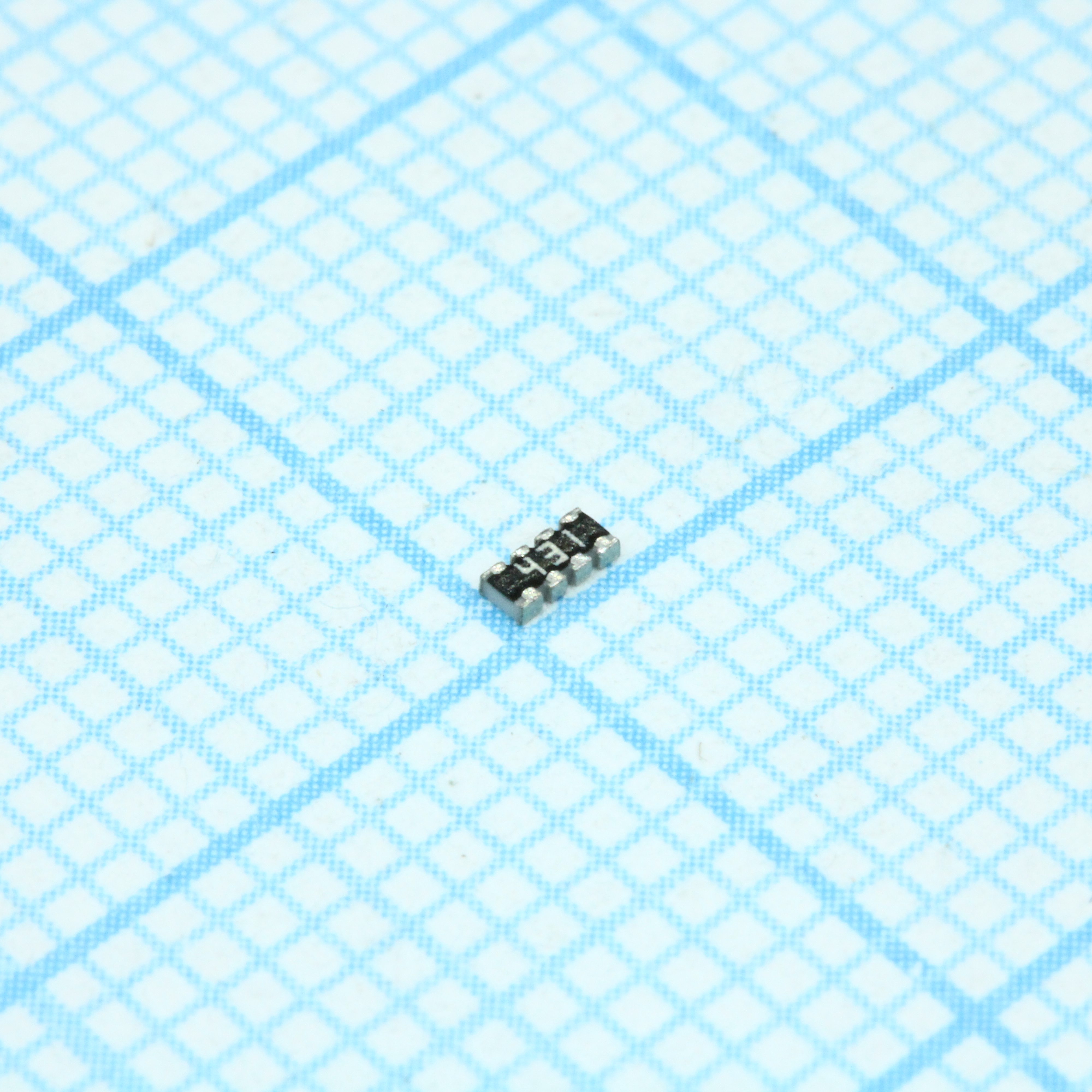 Резисторная сборка SMD 0804 4 резисторов по 430Ом