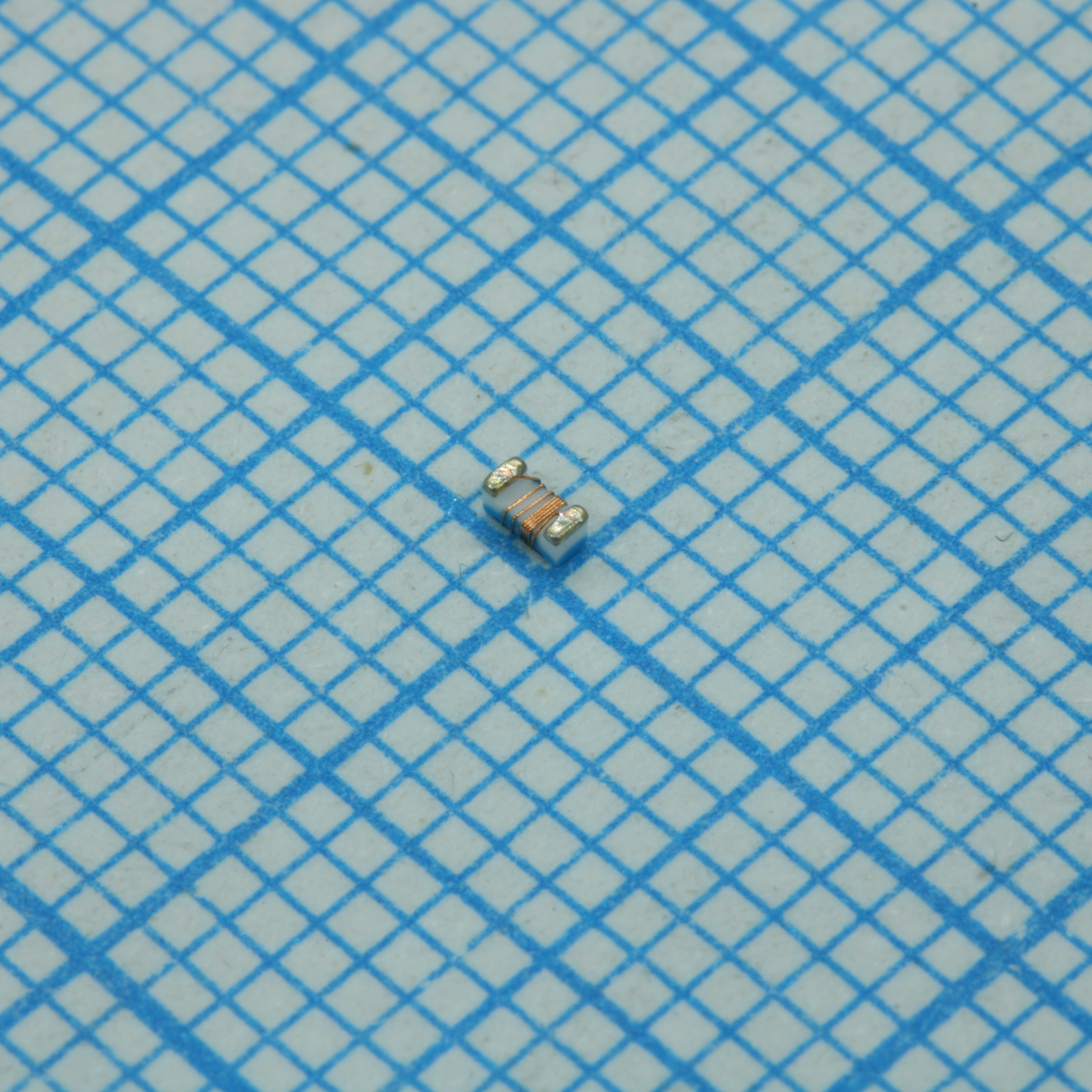 Проволочная SMD индуктивность 24нГн ±2% 500мА 210мОм по постоянному току