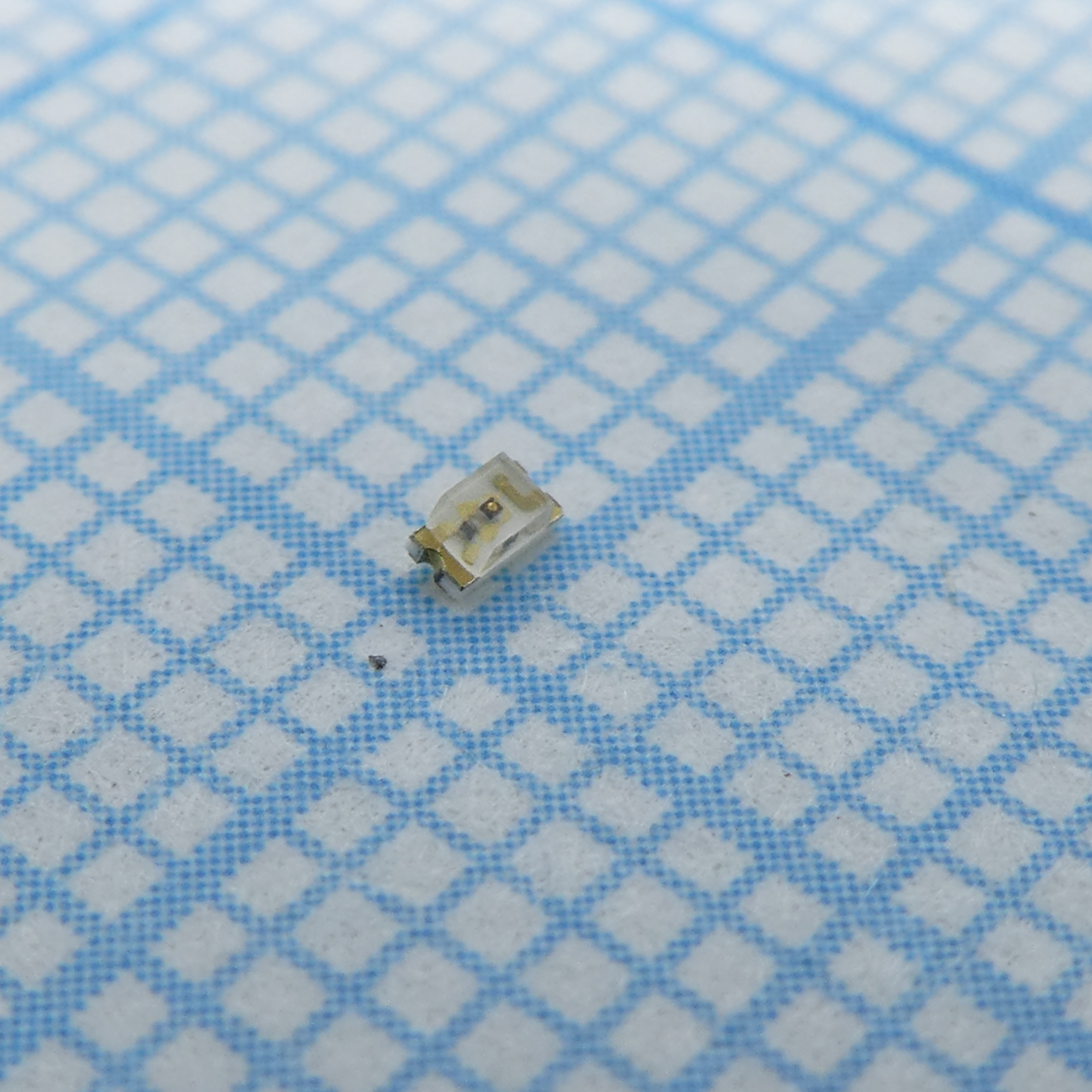 Светодиод smd 1,6х0,8мм/красный/631нм/18-180мкд/прозрачный/130°