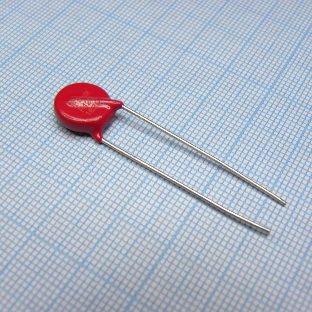 Варистор 420Vac/560Vdc, 2500А, 680В(1мА), 0.4Вт радиальные выводы
