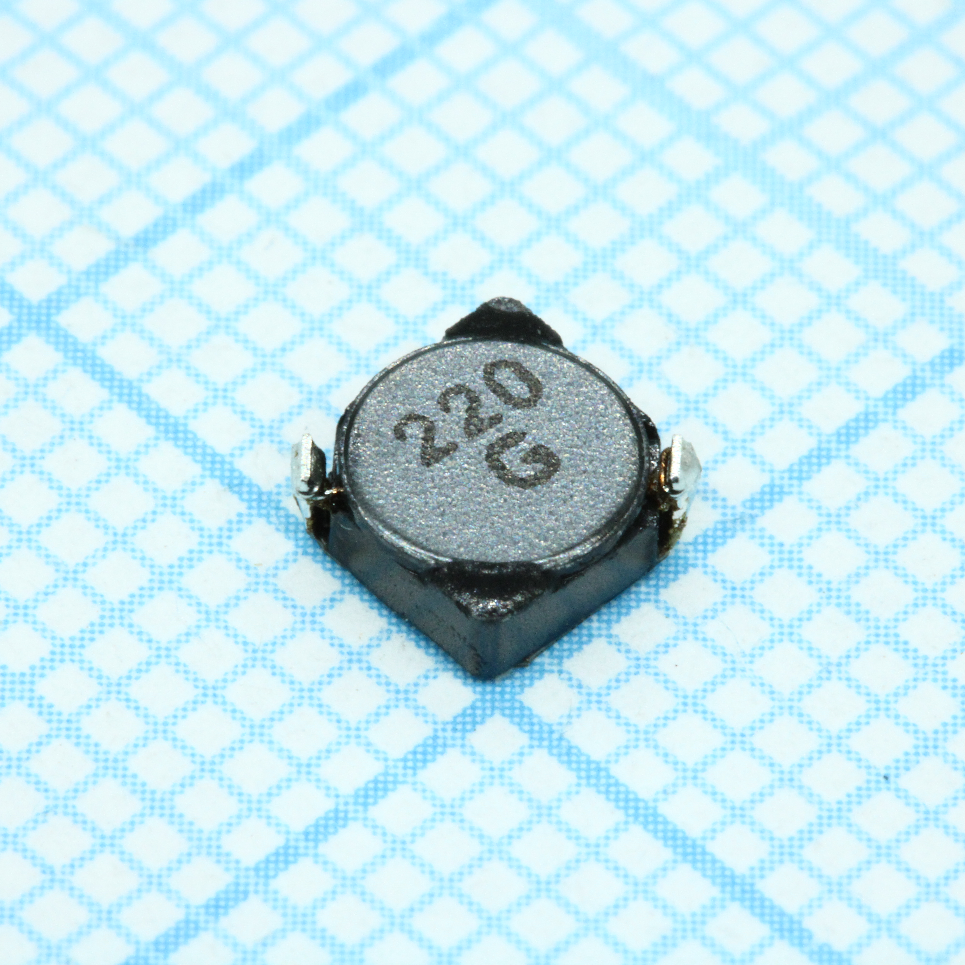 Силовая SMD индуктивность 22мкГн ±30% 0.41A 0.294Ом c магнитным экраном