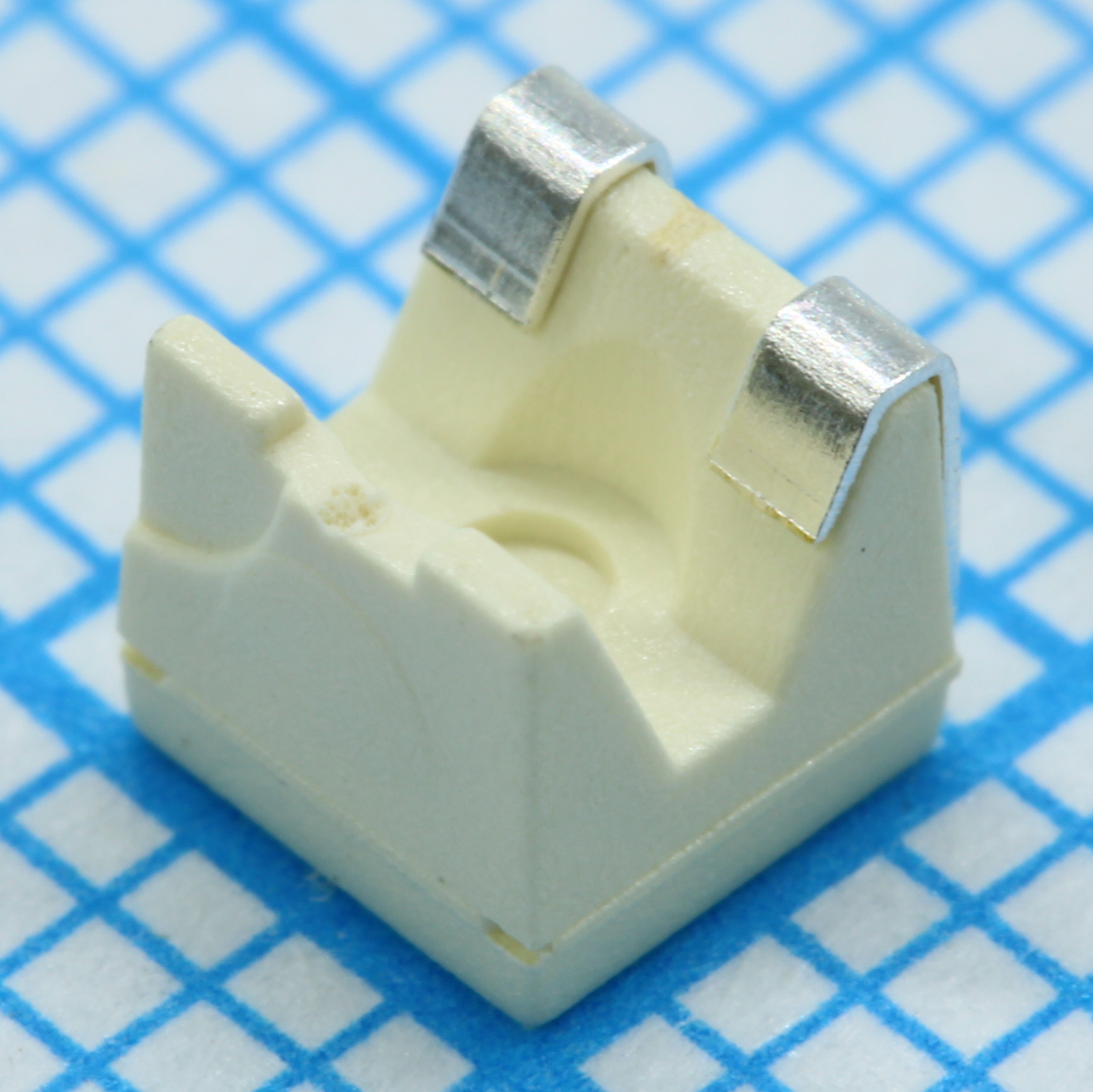 Светодиод smd 4х4мм/зеленый/570нм/40-90мкд/прозрачный/120°/боковое свечение