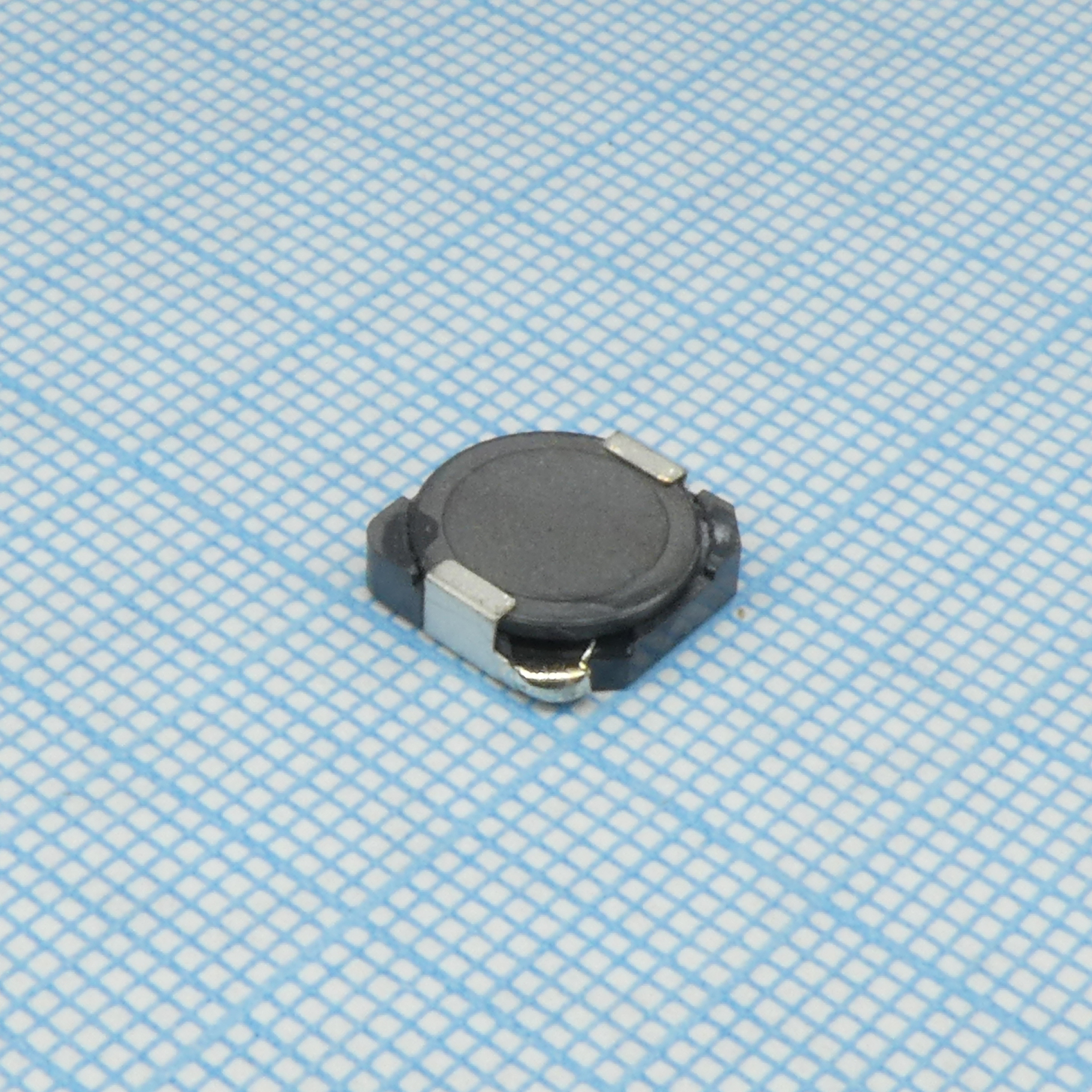 Силовая SMD индуктивность 47мкГн ±30% 1.43A 0.23Ом c магнитным экраном