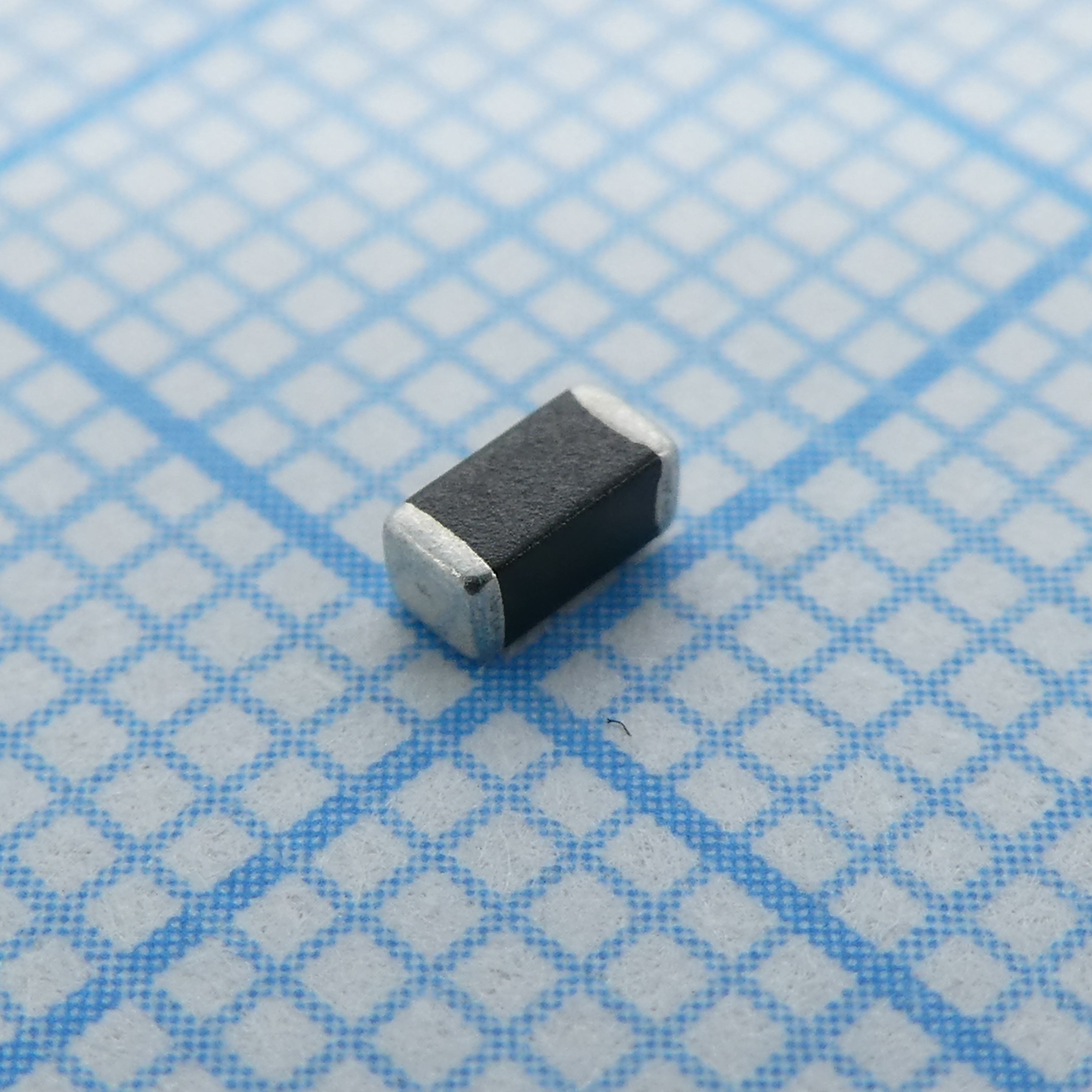 SMD варистор 1206 45Vdc 100A, 8мВт, лента в катушке