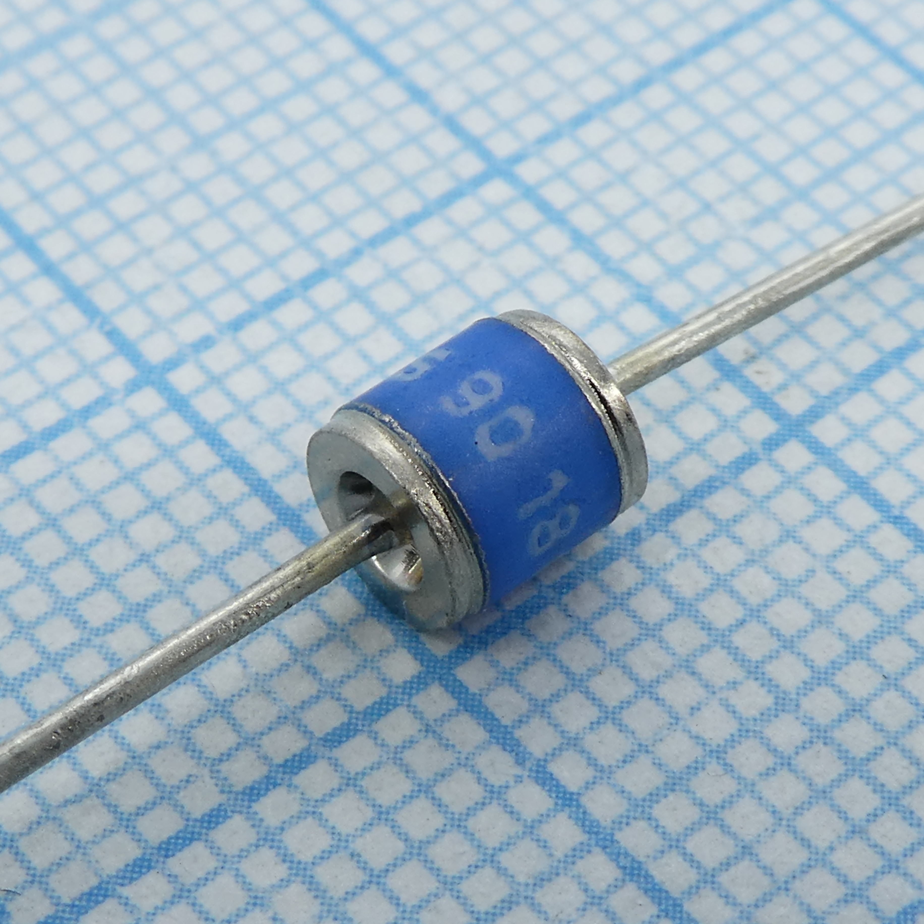 5x5mm 90V ±20% 5kA/5A 2-х элек. M51C90X