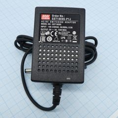 AC-DC, 15Вт, вход 85...264B AC 47...63 Гц, выход 5B/3A, изоляция 3000В AC, 79x54x33мм, -30...+70°С, выходной разъем 11, диам. 5.5х2.1мм