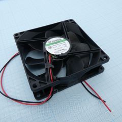 Вентилятор 12В 92x25 V 2400об/мин 67м3/час, 28дБ