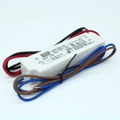 AC-DC, 20Вт, IP67, вход 90…264В AC, выход 15В/1.33A, изоляция 3000В AC, в кожухе 118х35х26мм, -30…+70°С