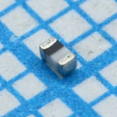 Катушка индуктивности SMD высокочастотная многослойная неэкранированная 3.9нГн±0.1нГн 100МГц 8Q-добротность керамика 0.7A 0.2