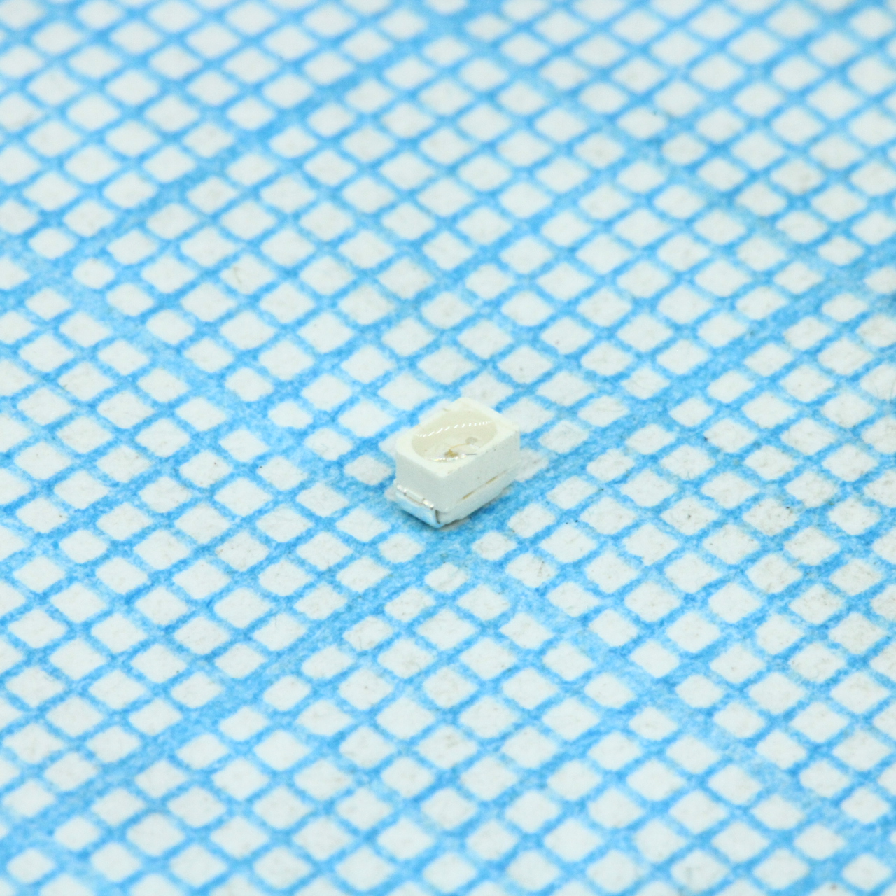 Светодиод smd 2,2х1,4мм/зеленый/568нм/500-900мкд/прозрачный/120°