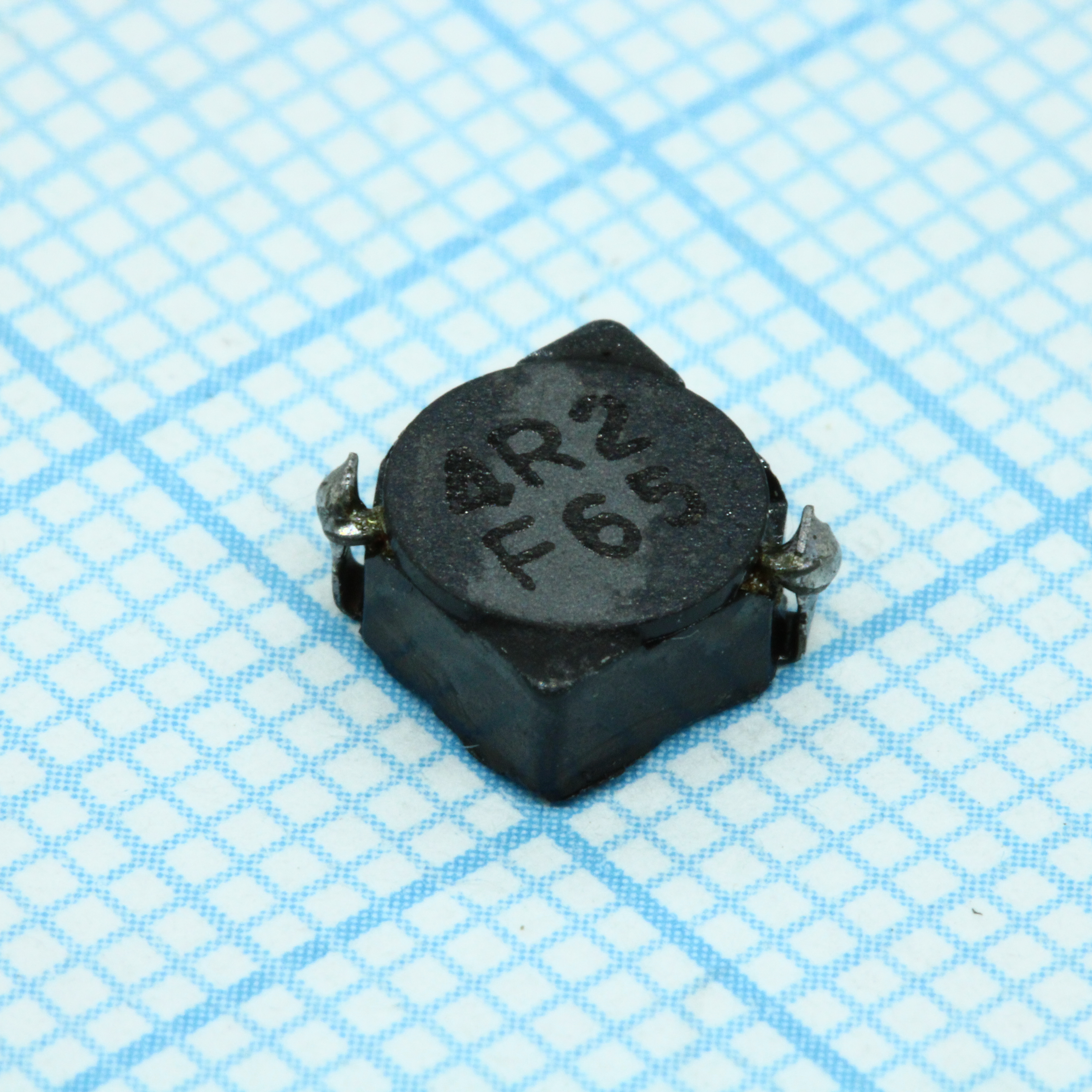 Силовая SMD индуктивность 4.2мкГн ±30% 2.2 A 31мОм с магнитным экраном