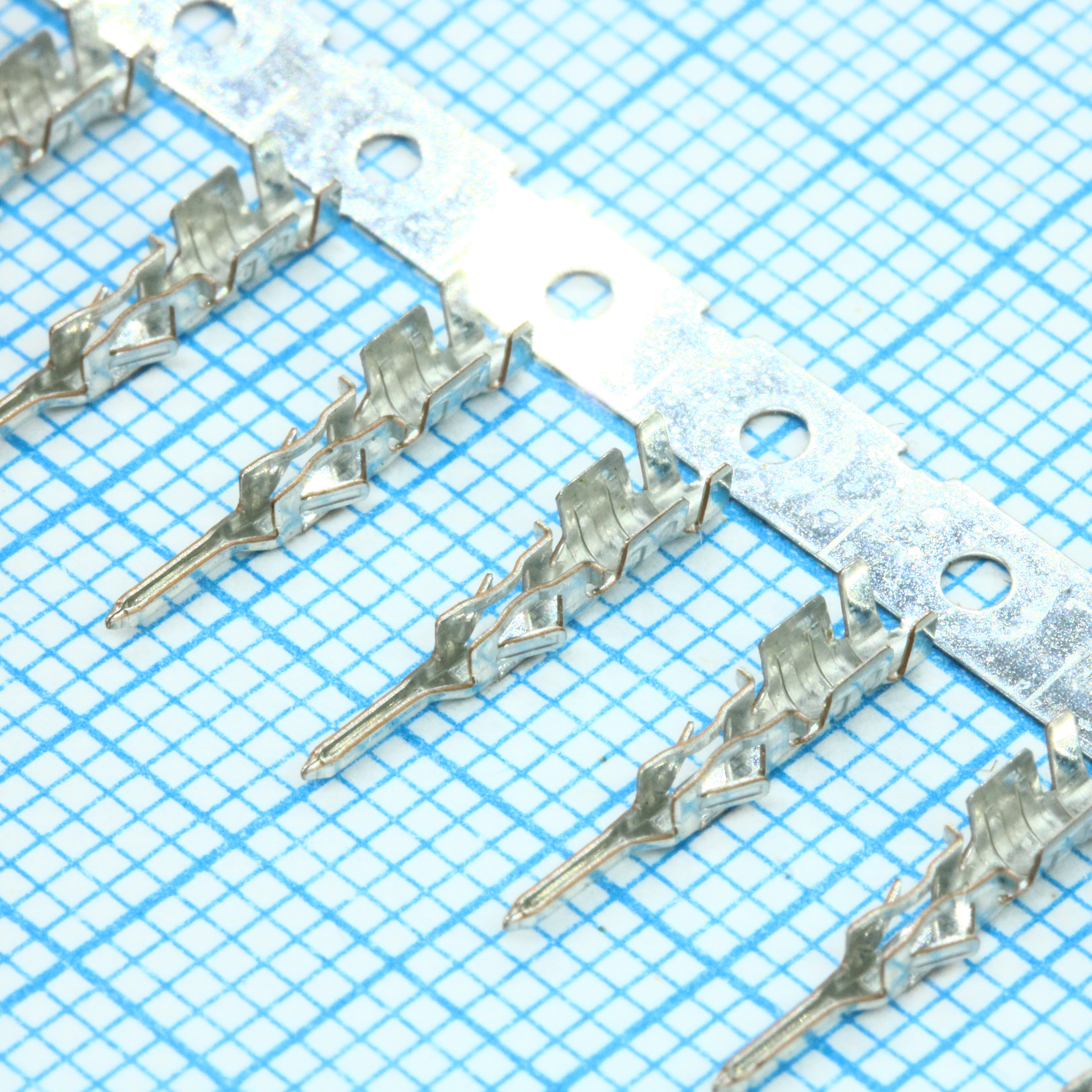 Контакт обжимной вилка 18AWG серия MicroFit 3.0M