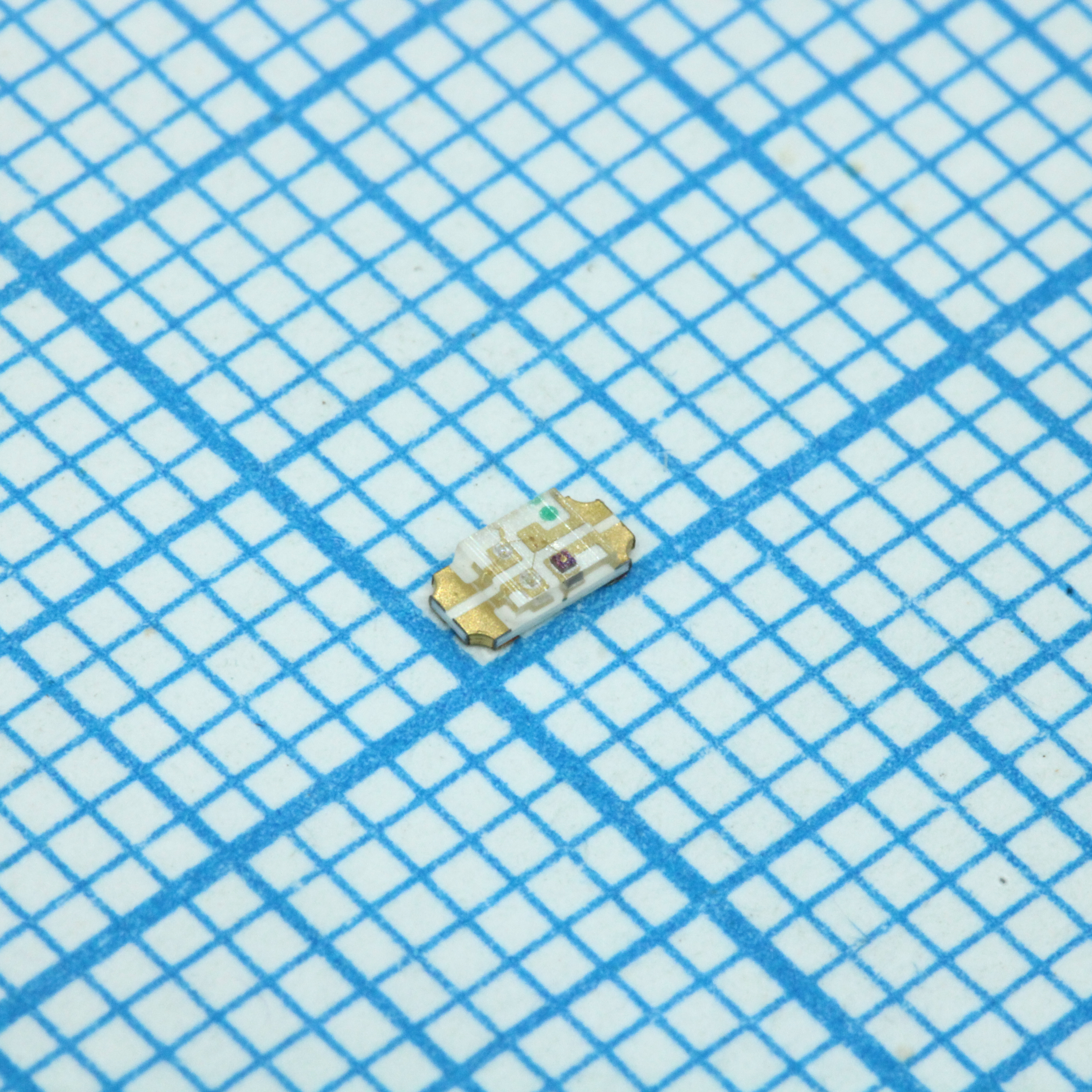 Светодиод smd 3,2х1,6мм/RGB/622нм 270-350мкд - 520нм 780-1000мкд - 470нм 160-220мкд/130°