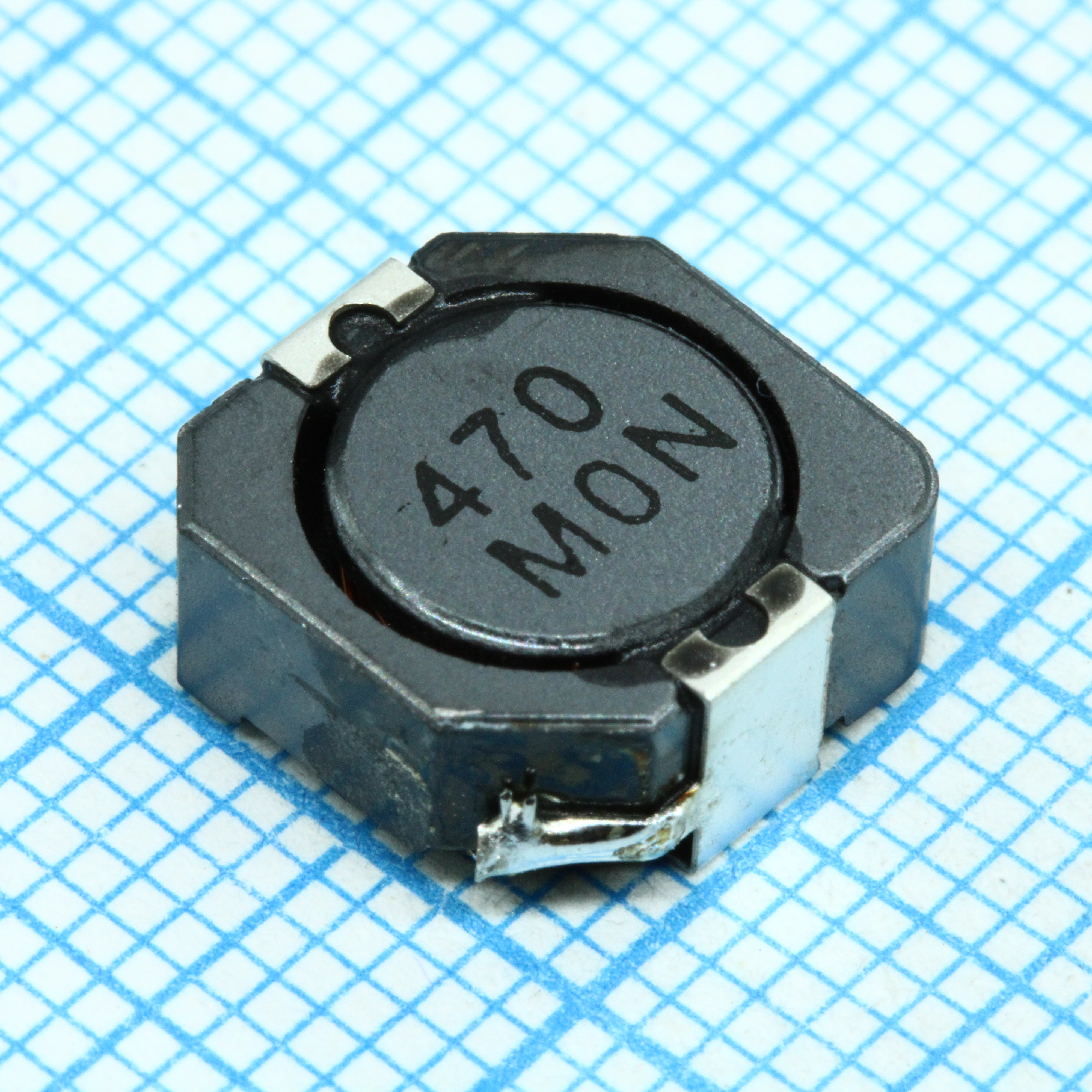 Силовая SMD индуктивность 47мкГн ±30% 2A 0.13Ом c магнитным экраном