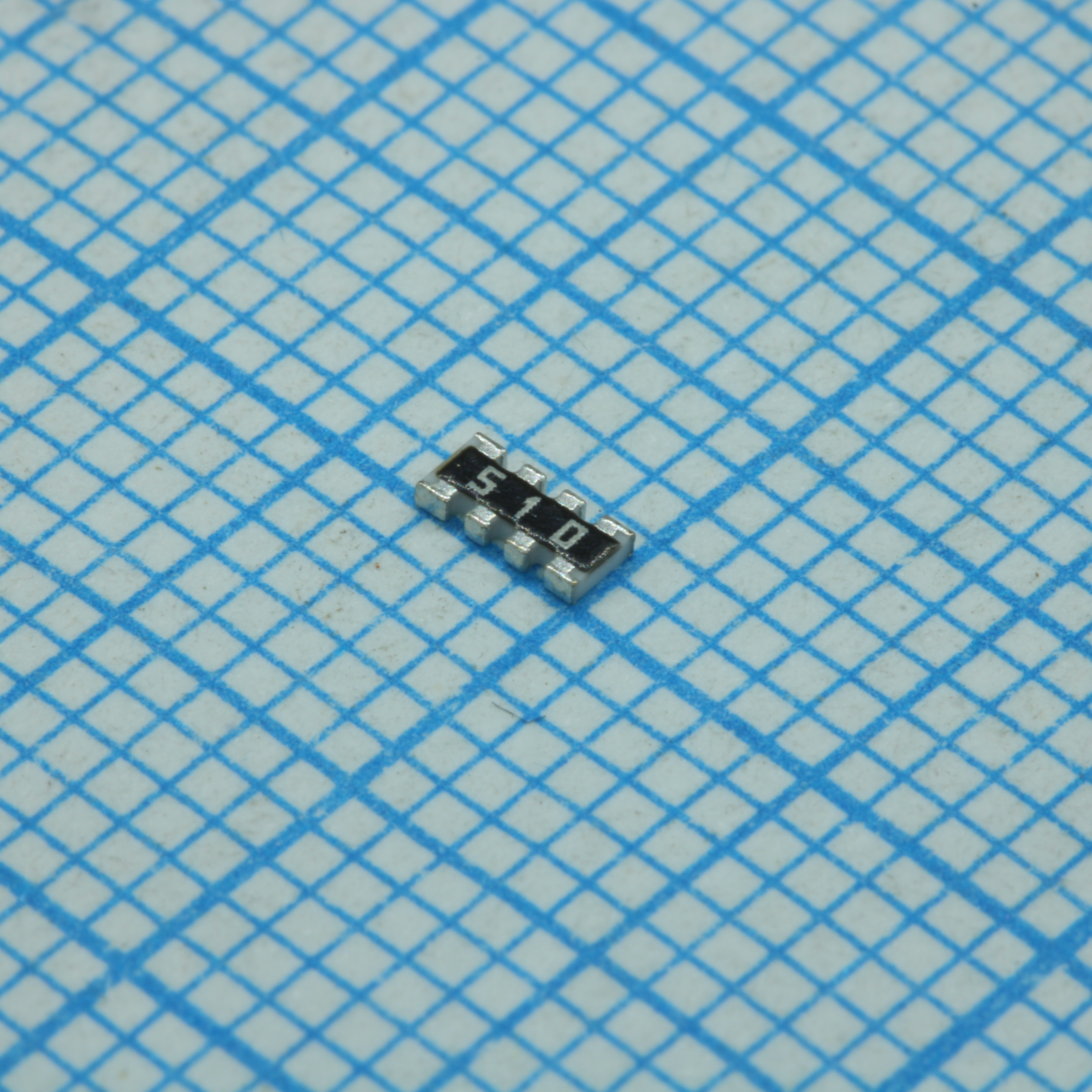 Резисторная сборка SMD 1206 4 резисторов по 51Ом, 0.25Вт