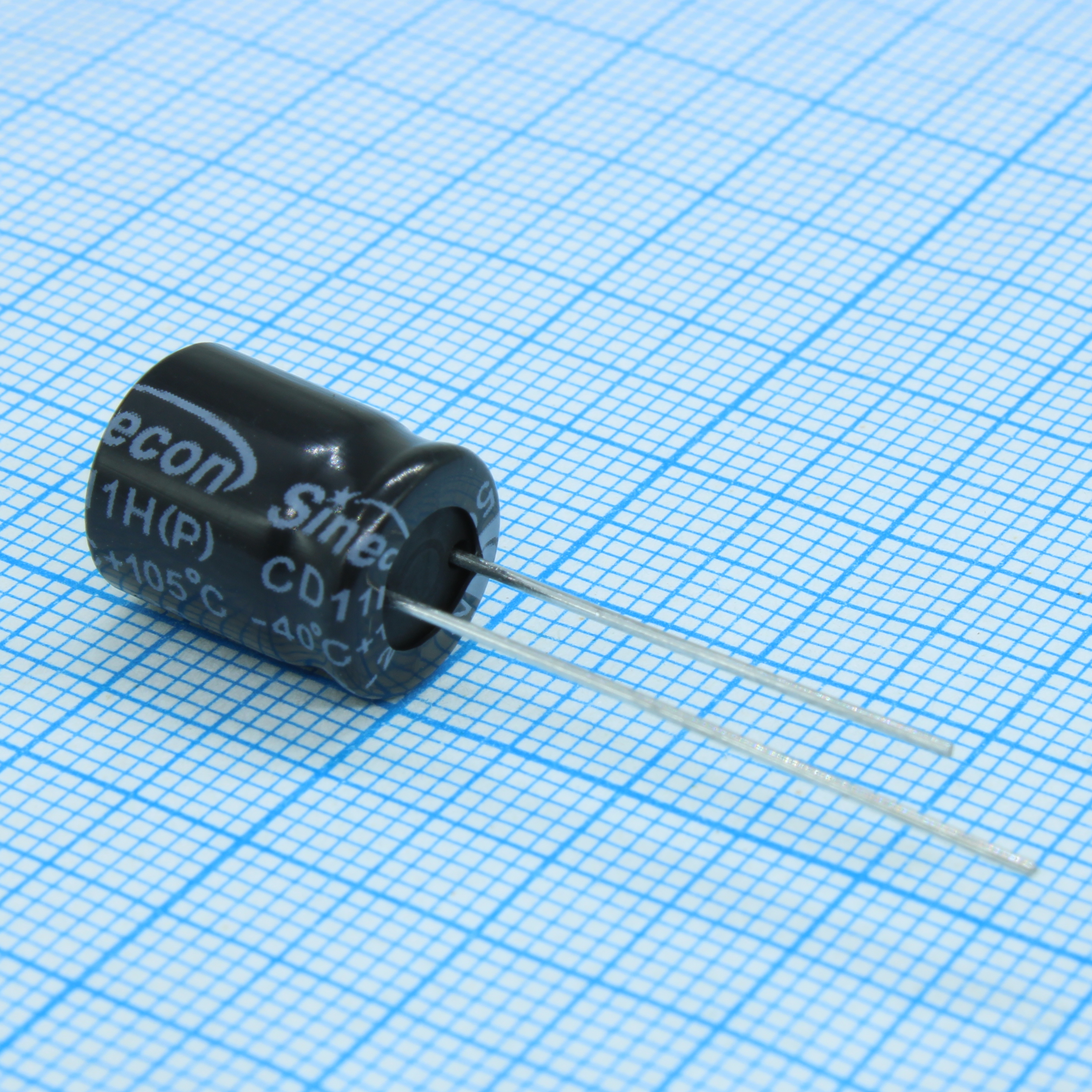 Конденсатор алюминиевый электролитический  25VDC 470uF 20% 10*12мм 1.18A