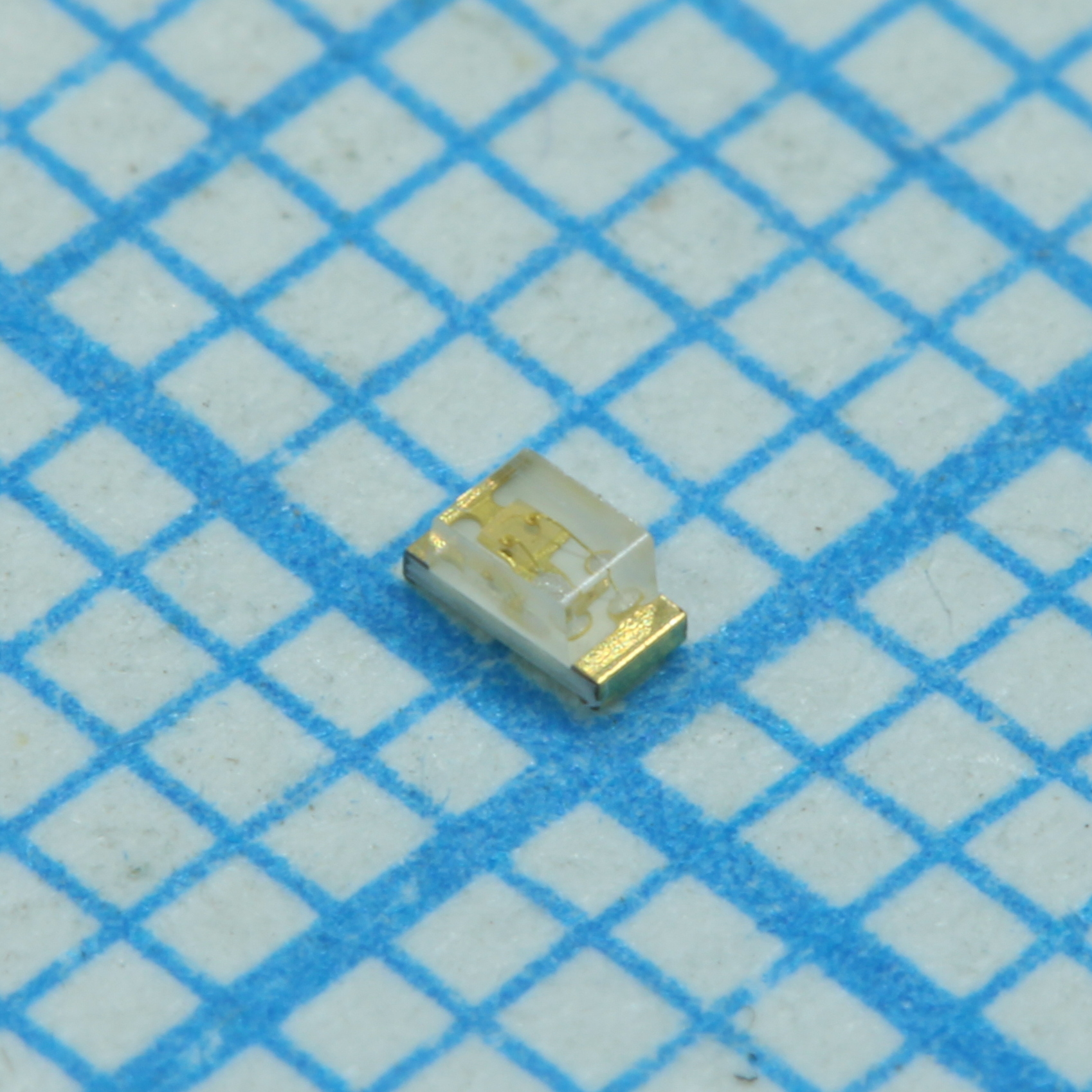 Светодиод smd 1,6х0,8мм/синий/461нм/100-160мКд/прозрачный/120°