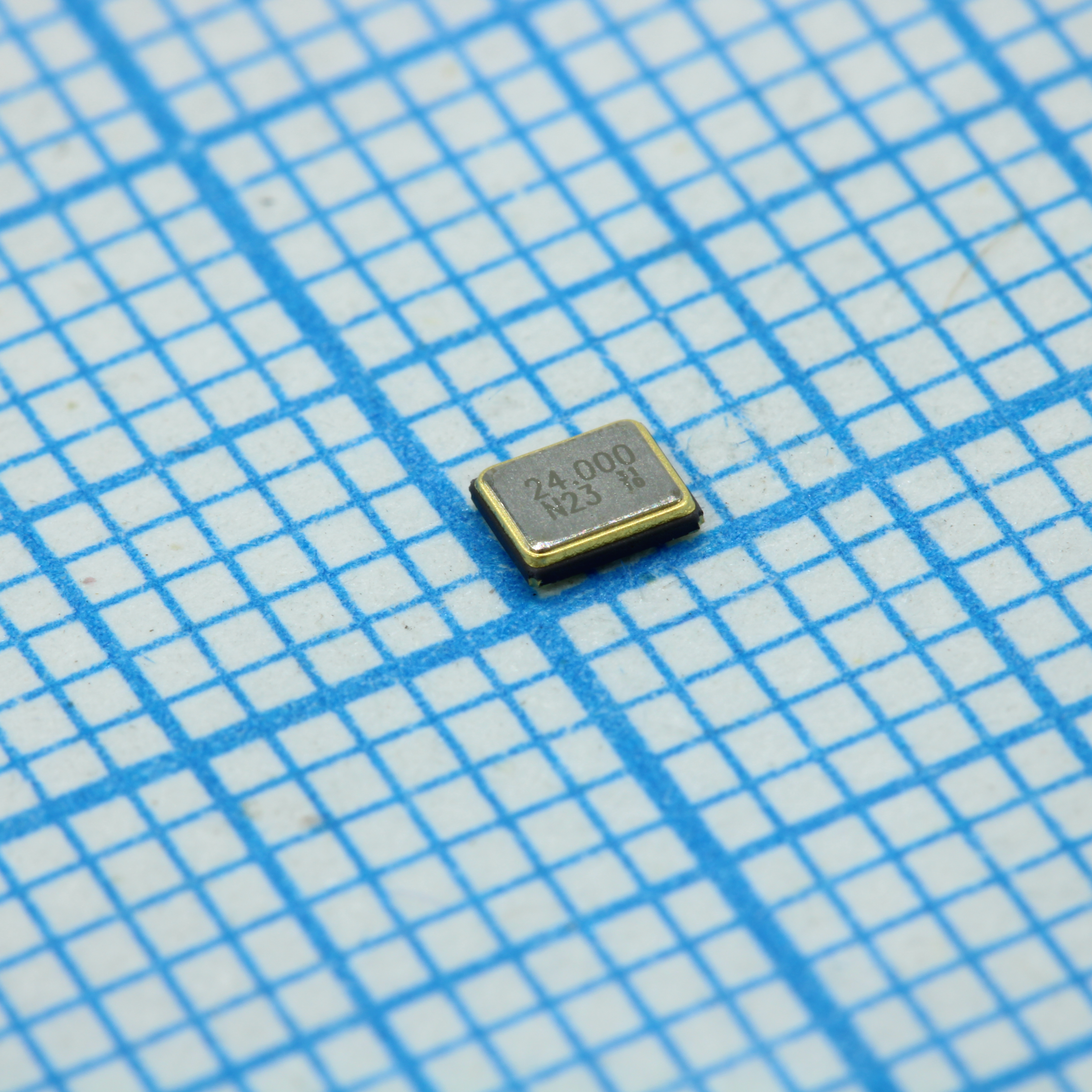 Резонатор кварцевый SMD 2.5х2.0х0.5мм, -40...+85°C, 24МГц, spec. EXS00A-CS08156