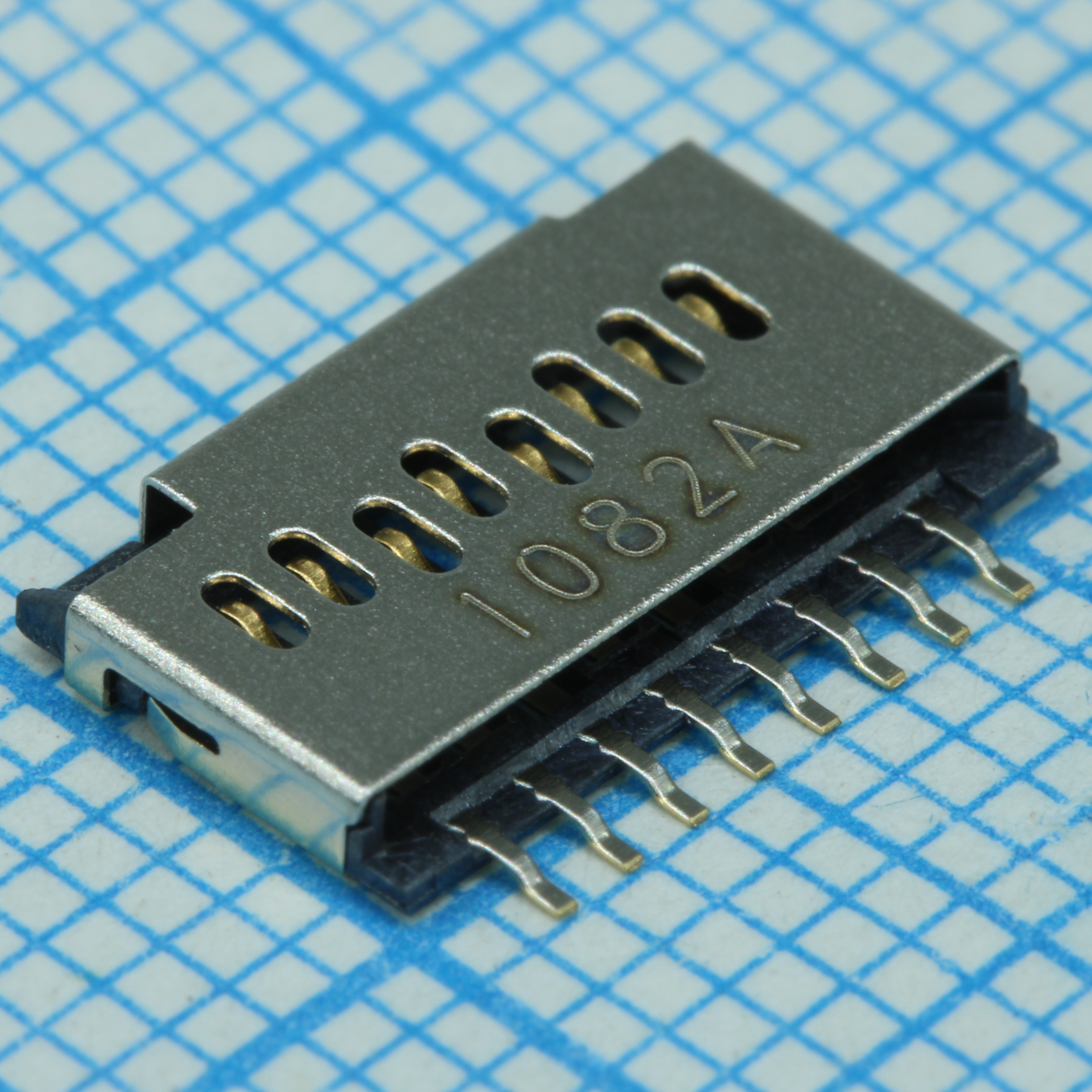 Разъем микро SD карты 8 контактов шаг 1.1мм угловой SMD 0.5A/контакт лента на катушке