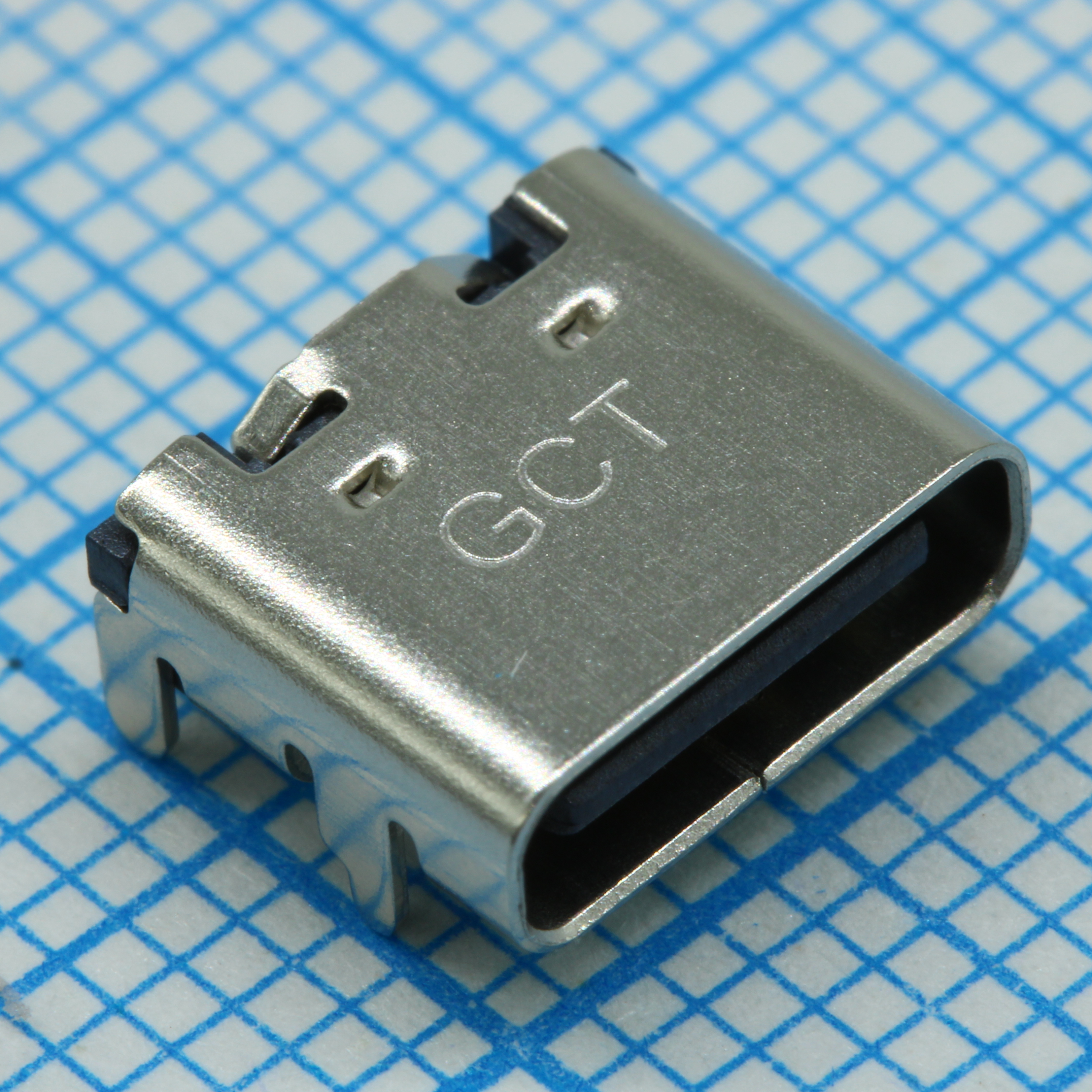 Разъем USB 2.0 тип С SMT 0.95мм монтаж в отверстие