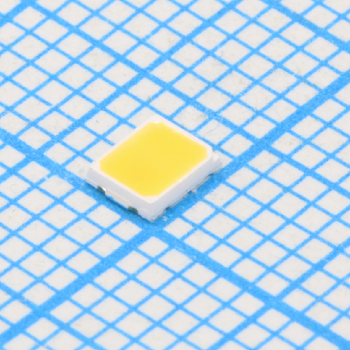 Светодиод smd 2.8x3.5x0.7мм/ белый/ 4000K/ 3,1В/ 48Лм @ 150мА/ Ifmax=150мА/0.2-0.5Вт/ CRI=95/ 120°