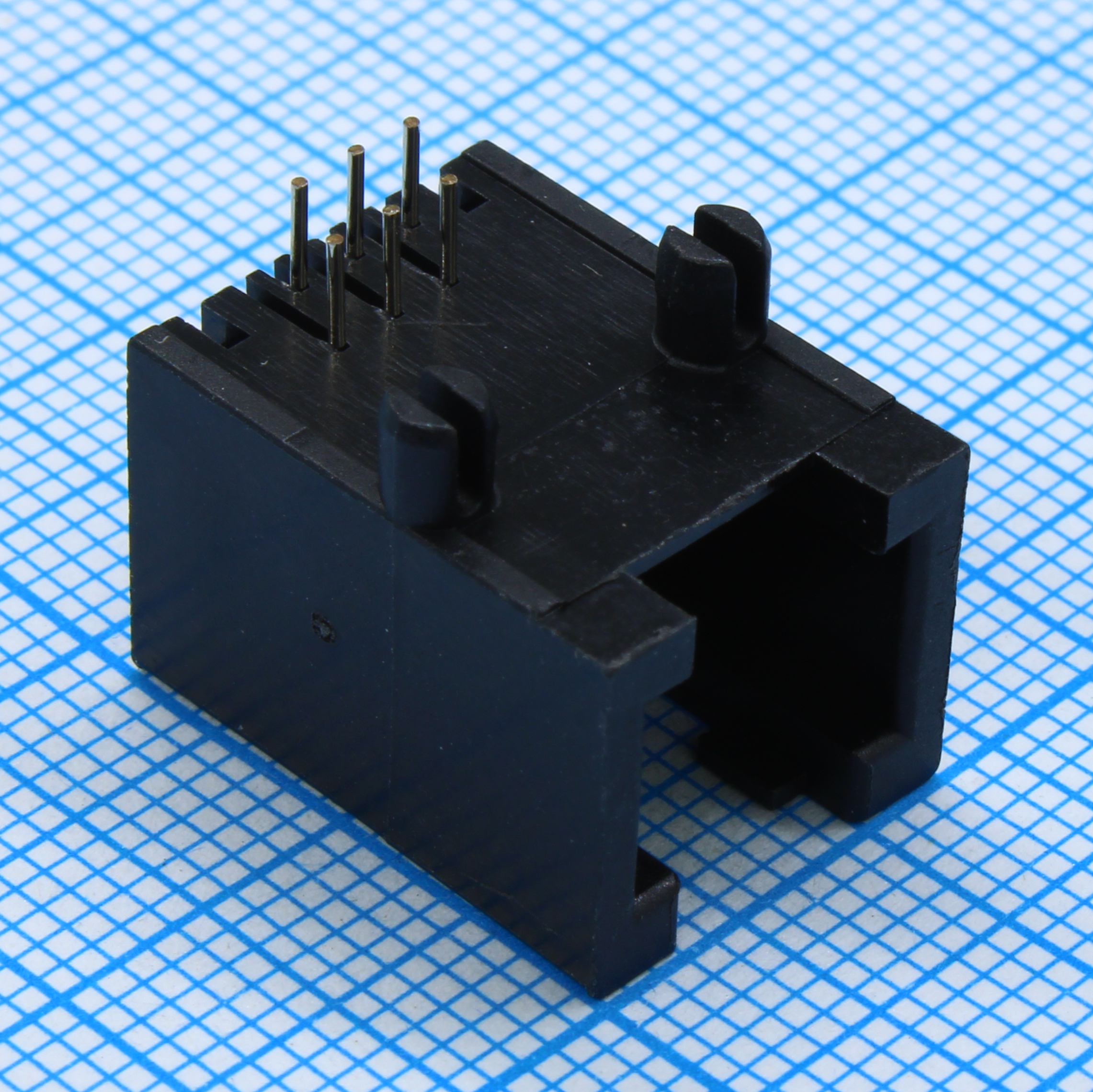 Разъем RJ-45 (розетка) угловой на плату