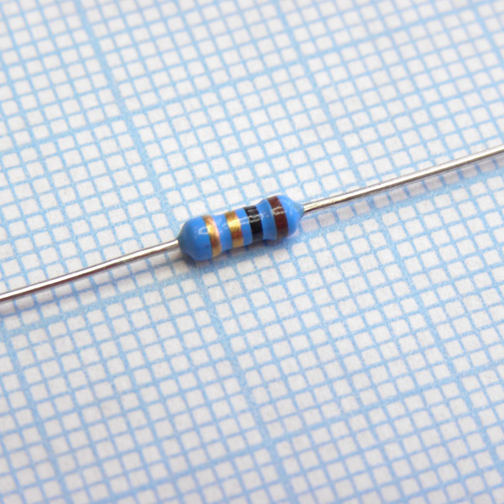Резистор металлопленочный 0.25Вт 15Ом ±5% ±100 ppm/°C