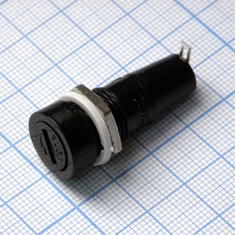 Держатель предохранителя  5*20mm, закрытого типа, монтаж на панель