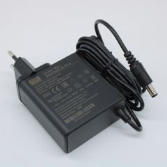 AC-DC, 30Вт, сетевой адаптер, выход 18В/1.66А, вход 80...264В AC, 47...63 Гц, изоляция 4000B DC, 2xMOPP, 62x30*x65мм, -30...+70C, евровилка, выходной разъем 11мм, диам. 5.5х2.1мм