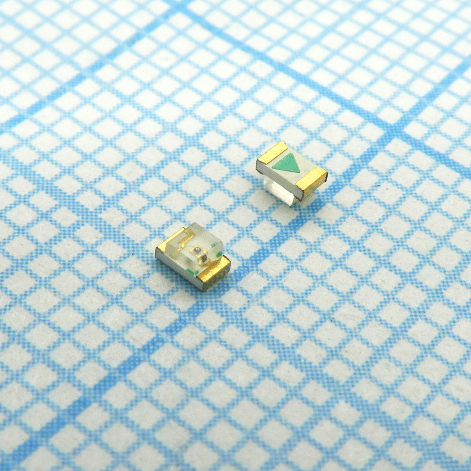 Светодиод smd 2х1,25мм/красный/628нм/70-150мкд/прозрачный/120°